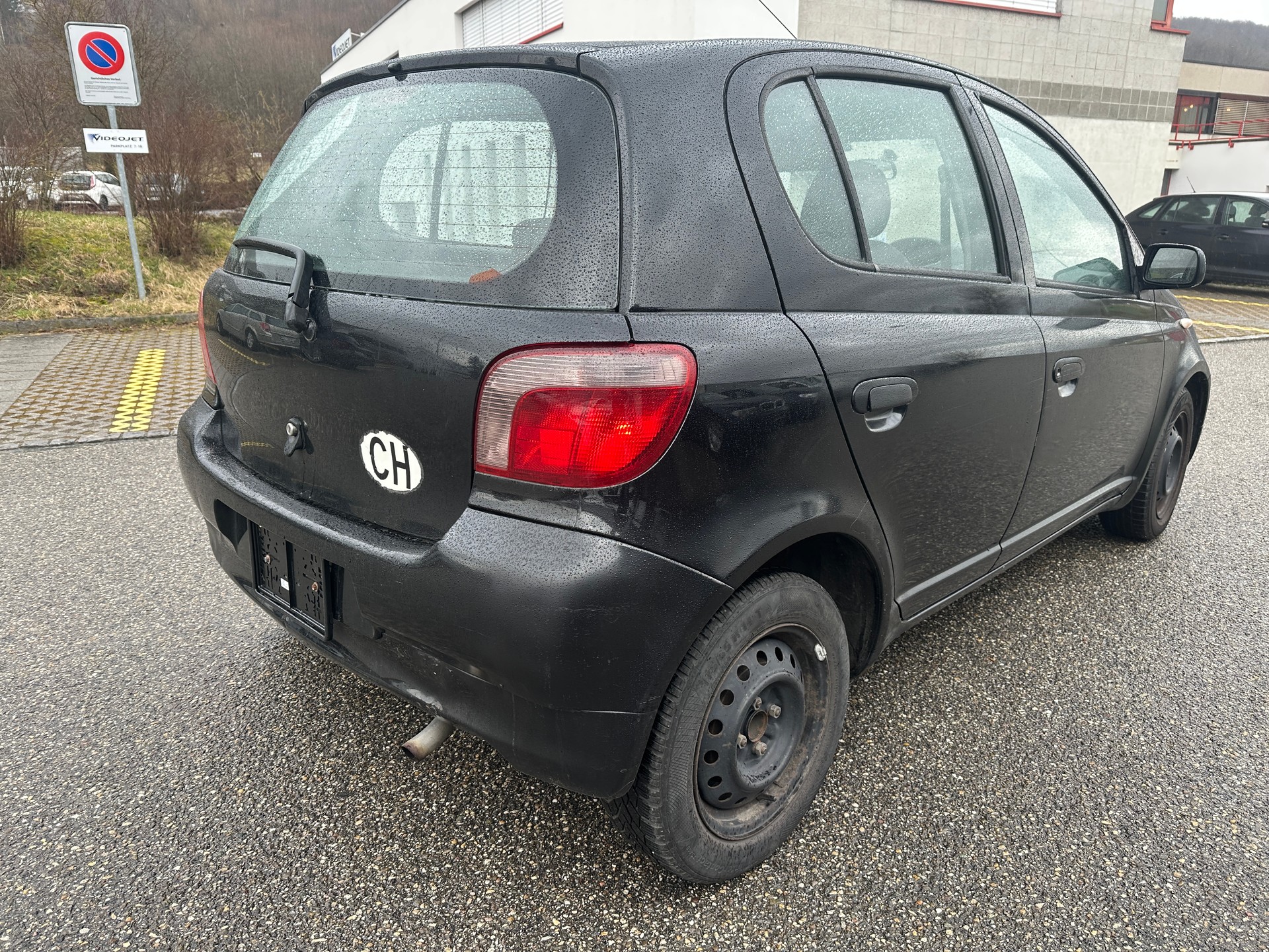 TOYOTA Yaris 1.3 Linea Sol-image-3