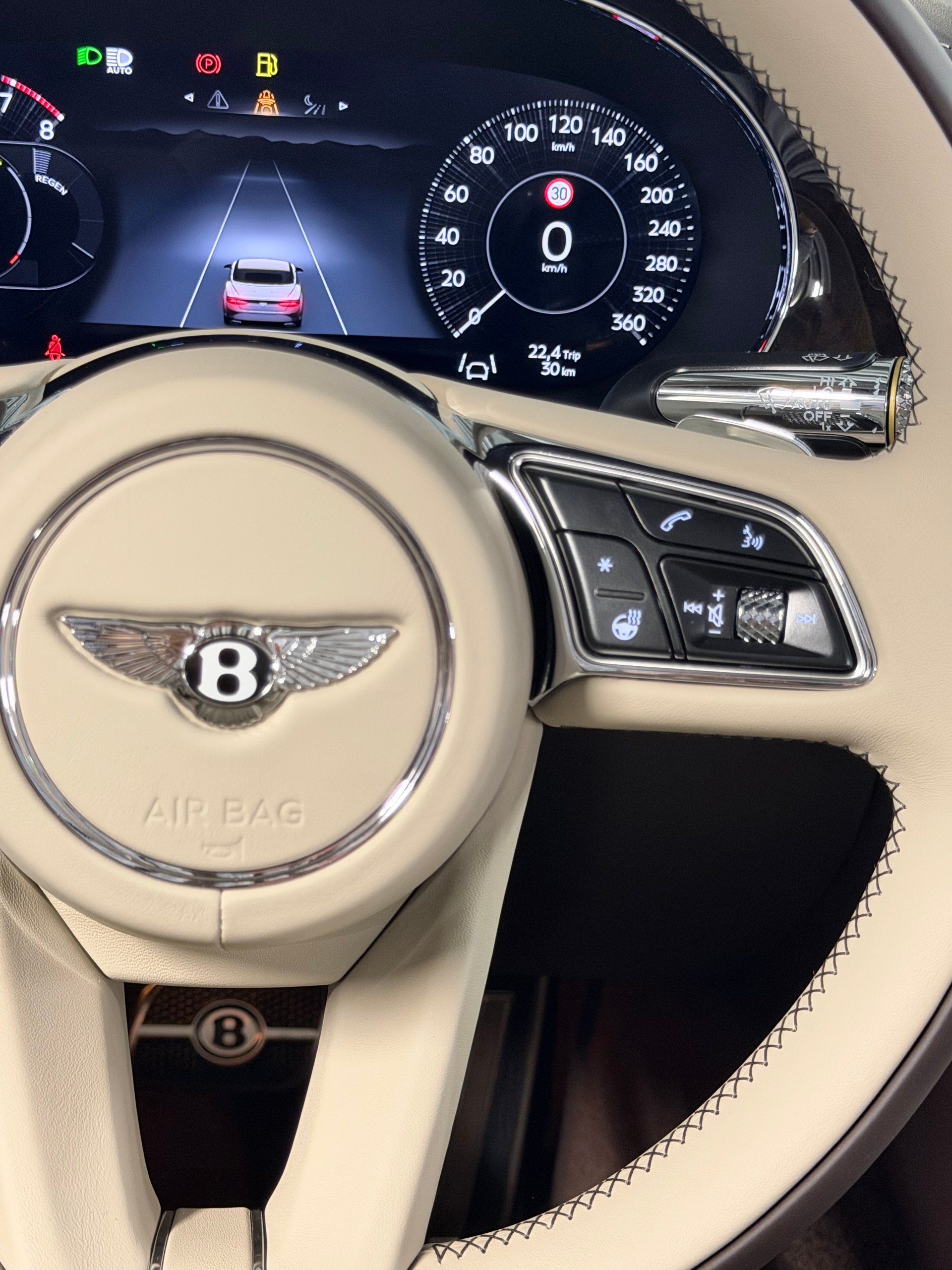 BENTLEY Continental GTC 4.0 V8 PHEV Azure Pale Brodgar-image-21