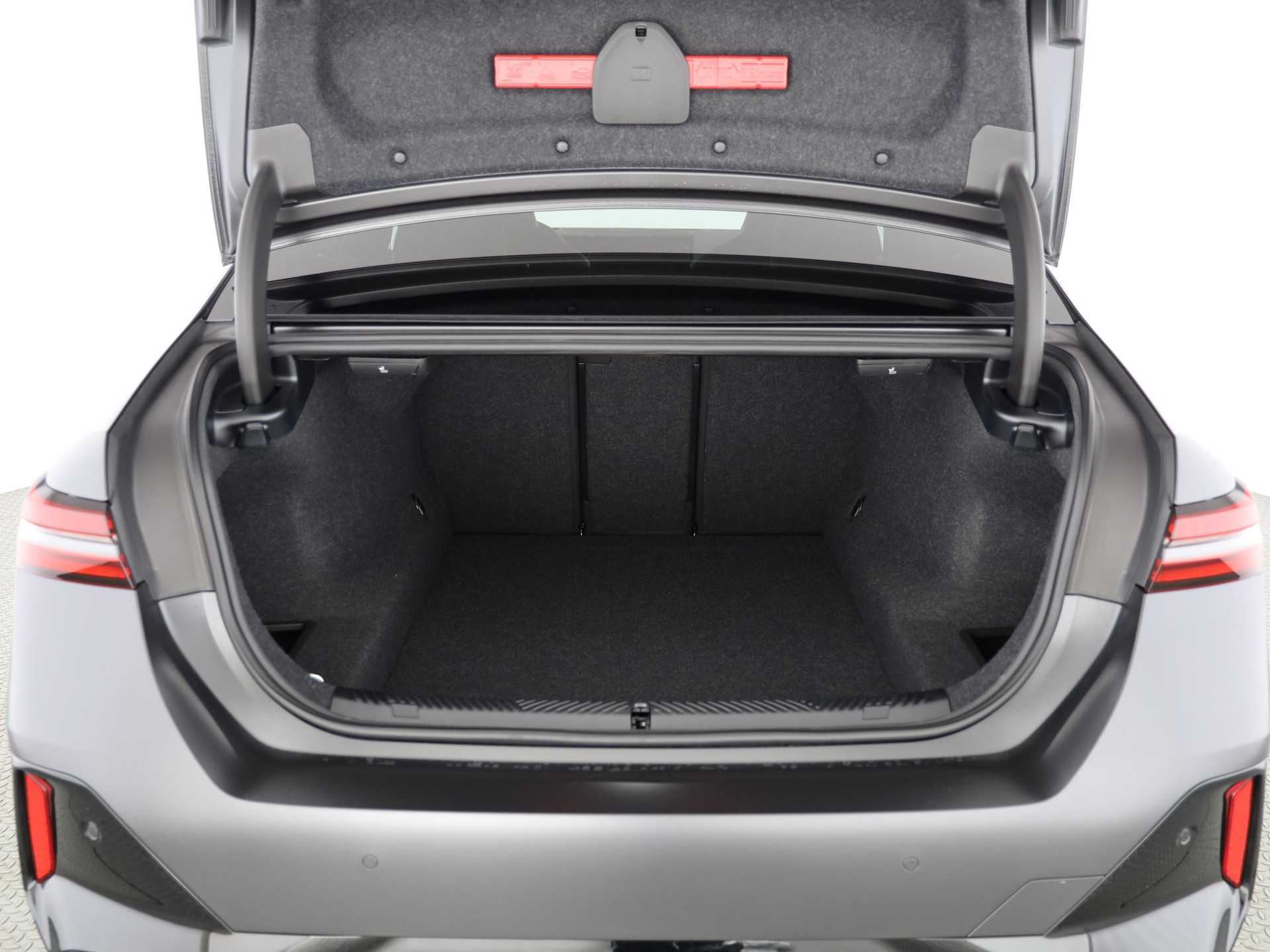 BMW 540d xDrive-image-11