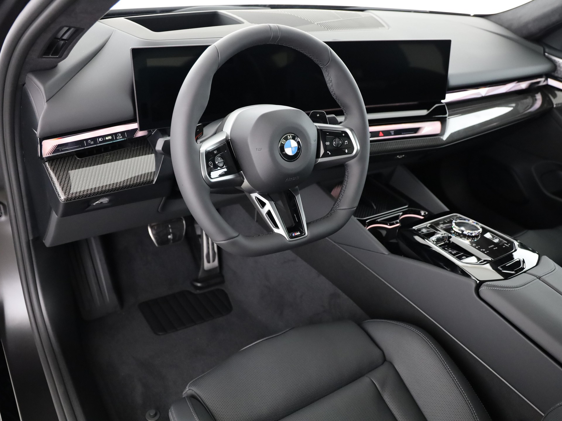 BMW 540d xDrive-image-9