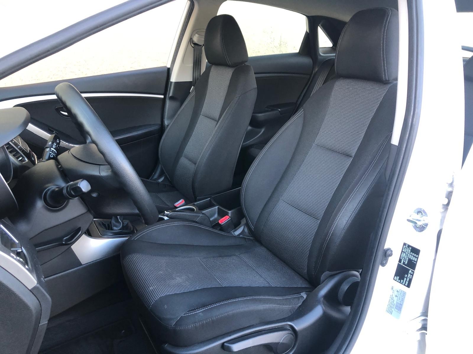 HYUNDAI i30-image-9