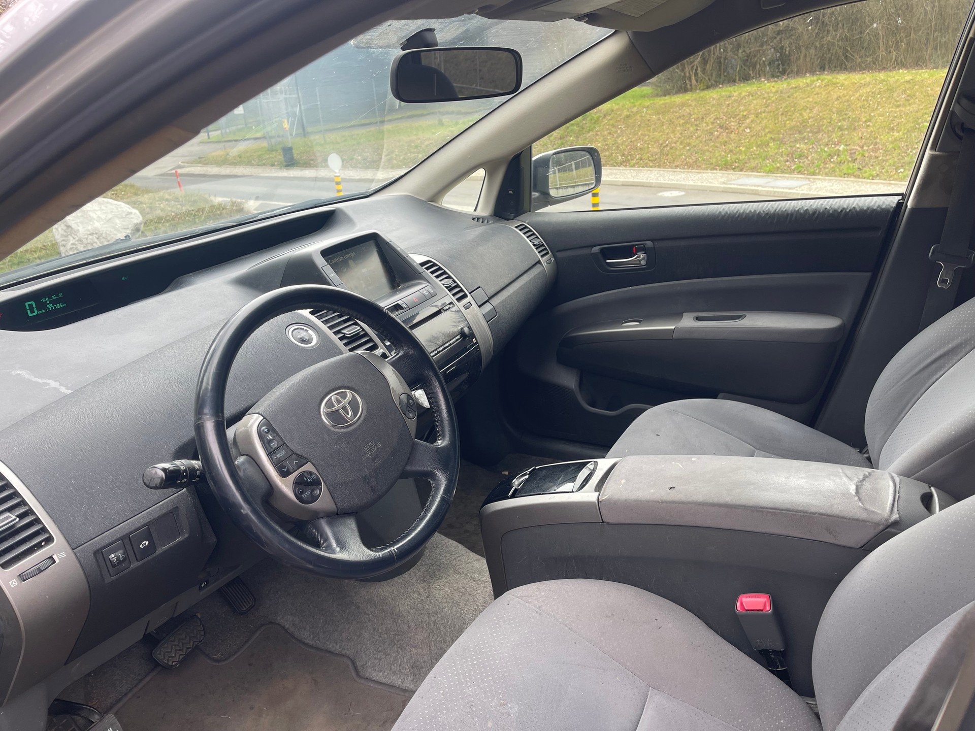 TOYOTA Prius 1.5 16V Hybrid-image-6