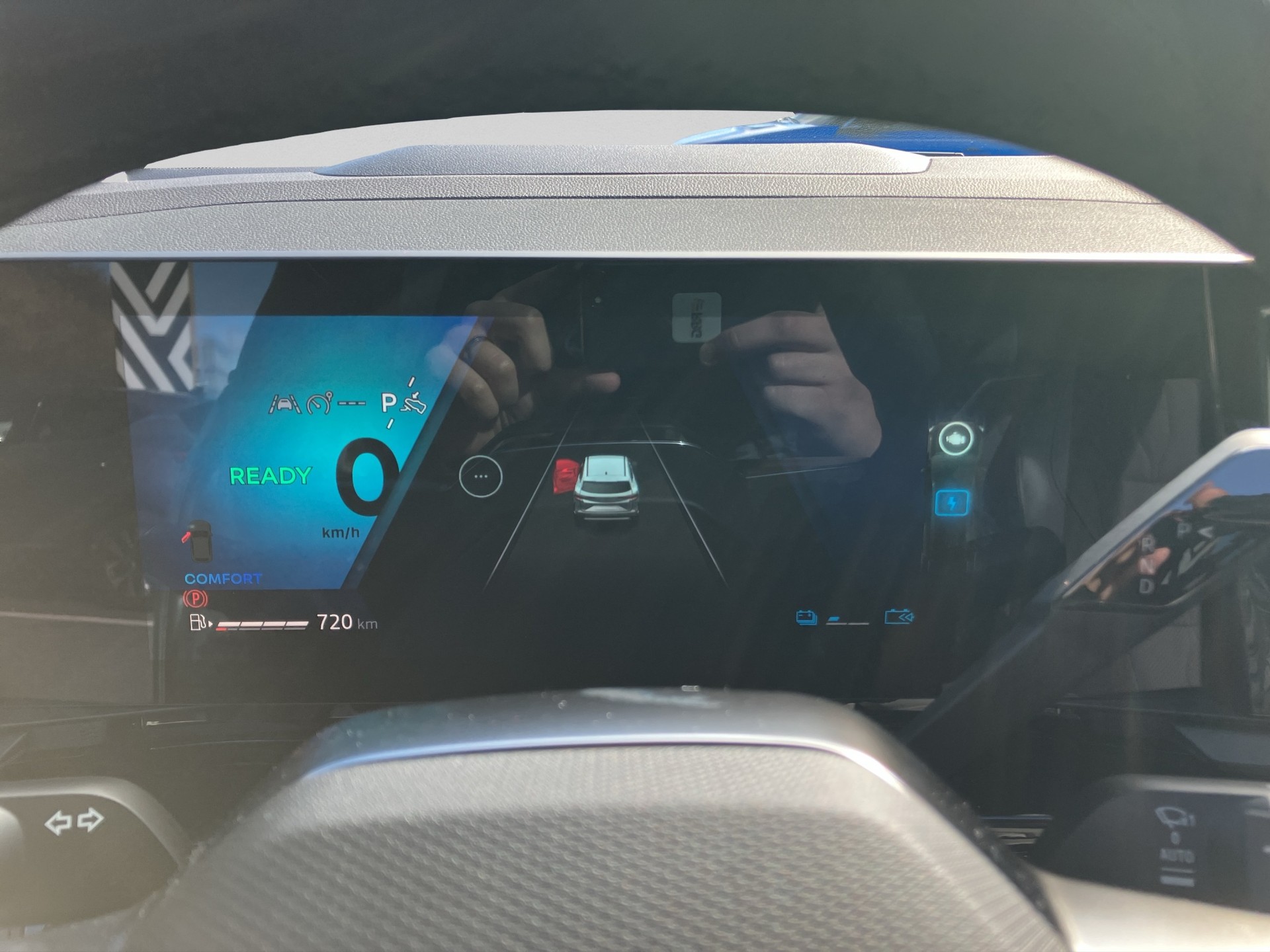 RENAULT Espace 1.2 E-Tech 200 Iconic 7-Sitze-image-10
