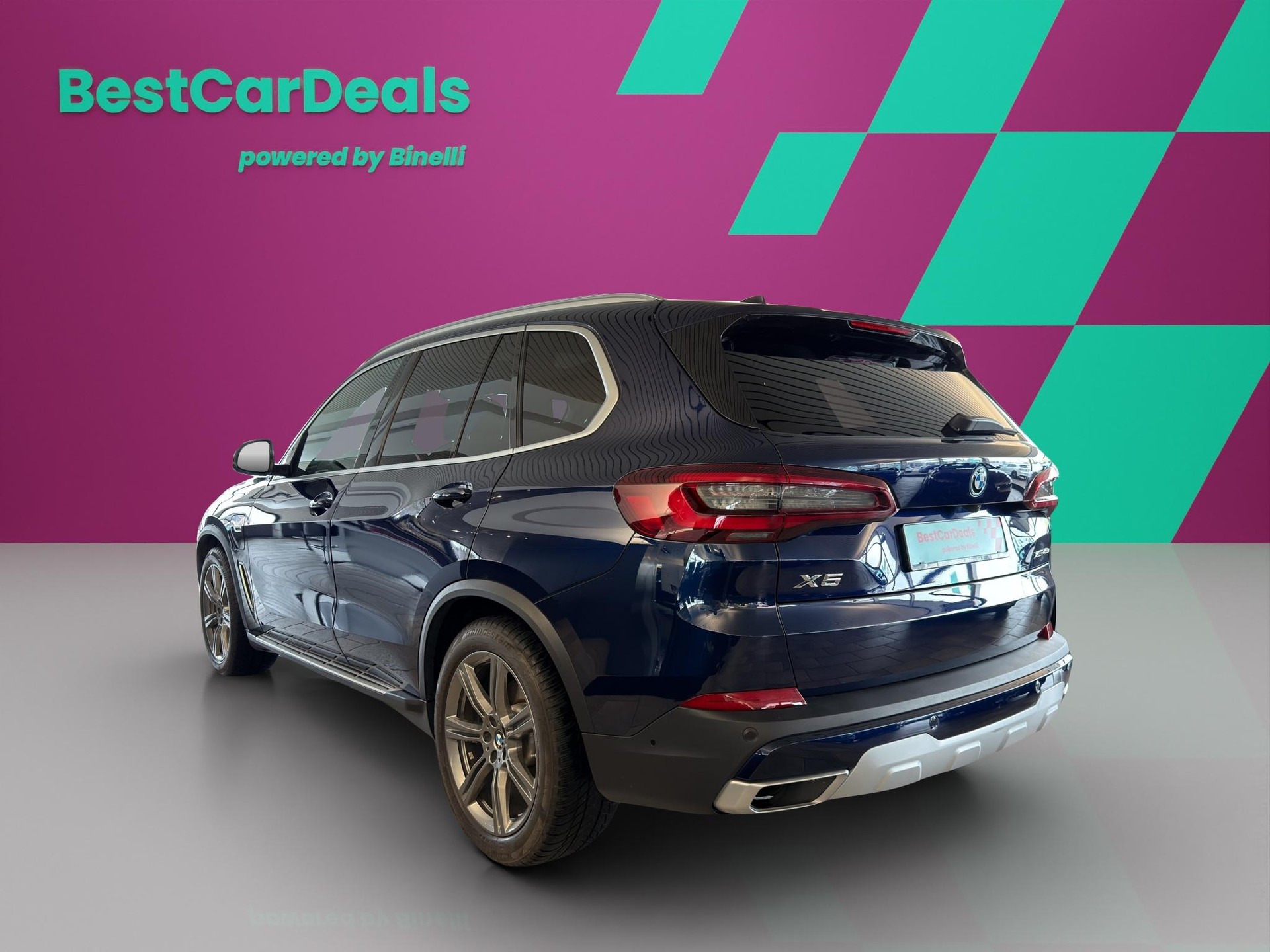 BMW X5 xDrive45e xLine-image-4