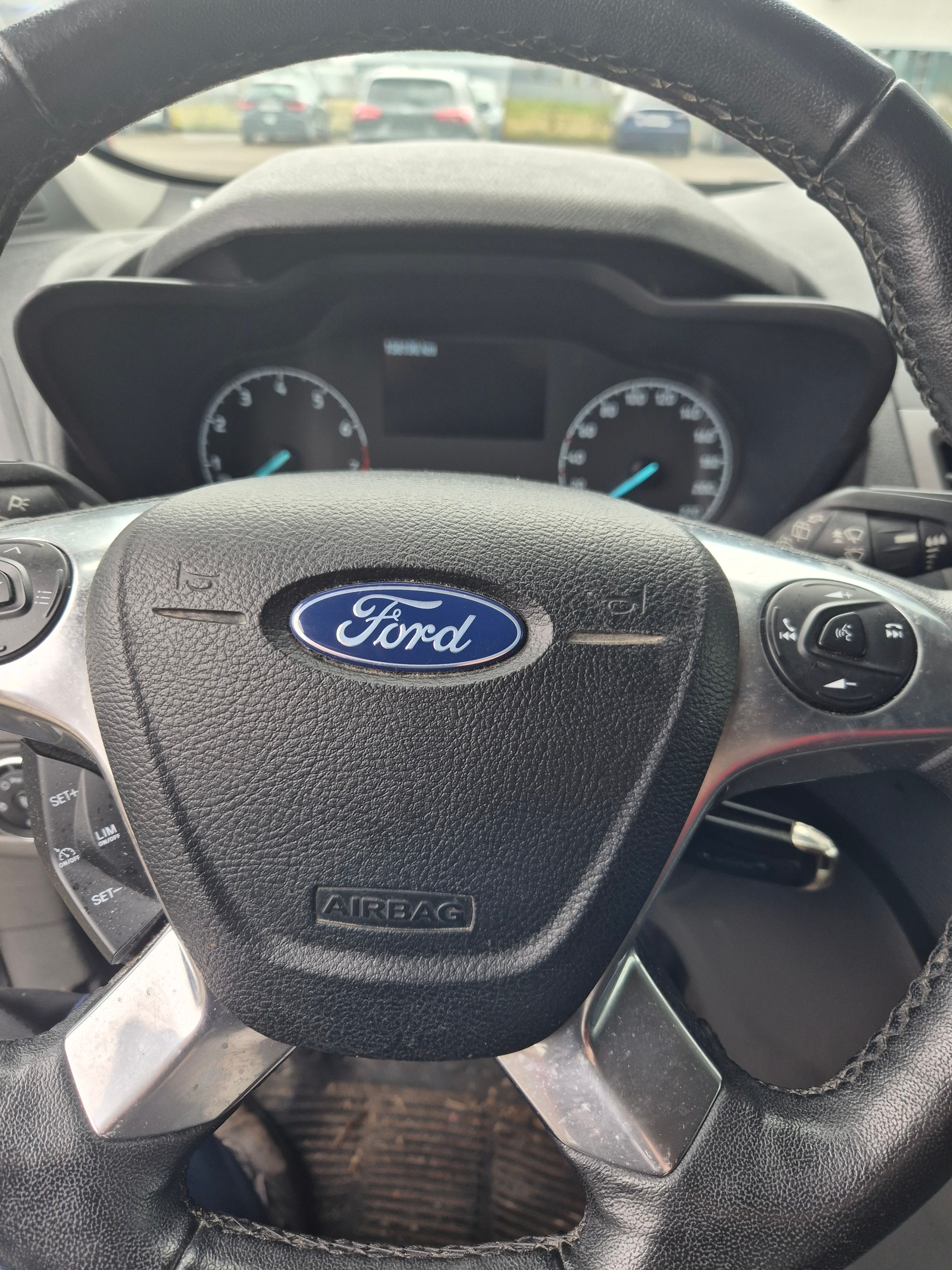FORD Transit Connect Van T200 1.0 EcoBoost Ambiente-image-8