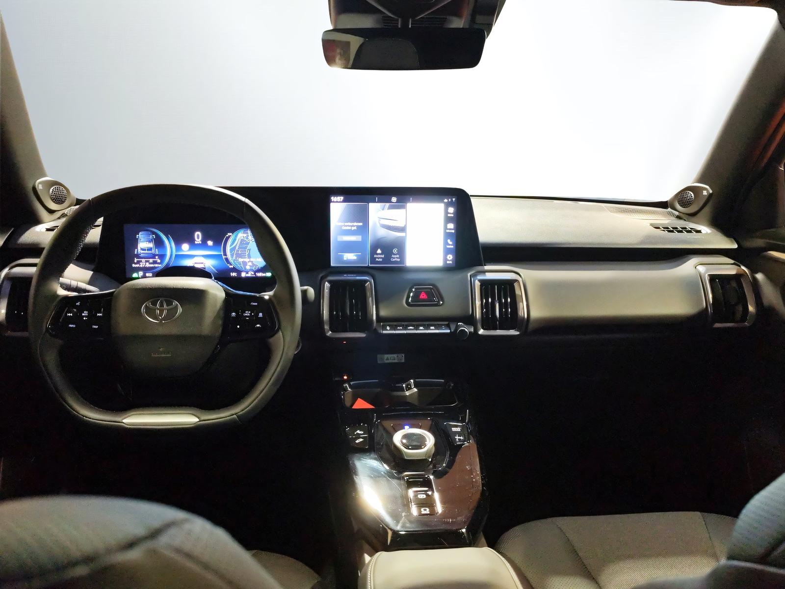 TOYOTA Urban Cruiser Premium AWD-image-9