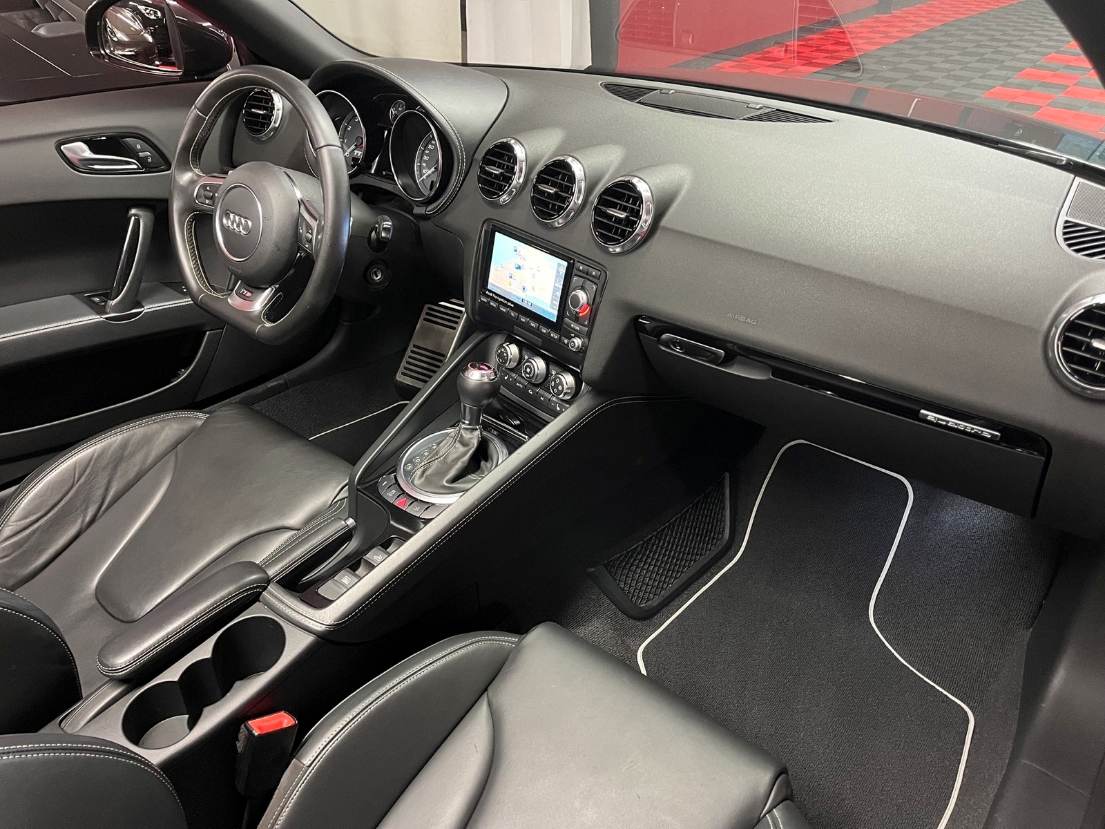 AUDI TTS Roadster 2.0 TFSI quattro S-tronic-image-14