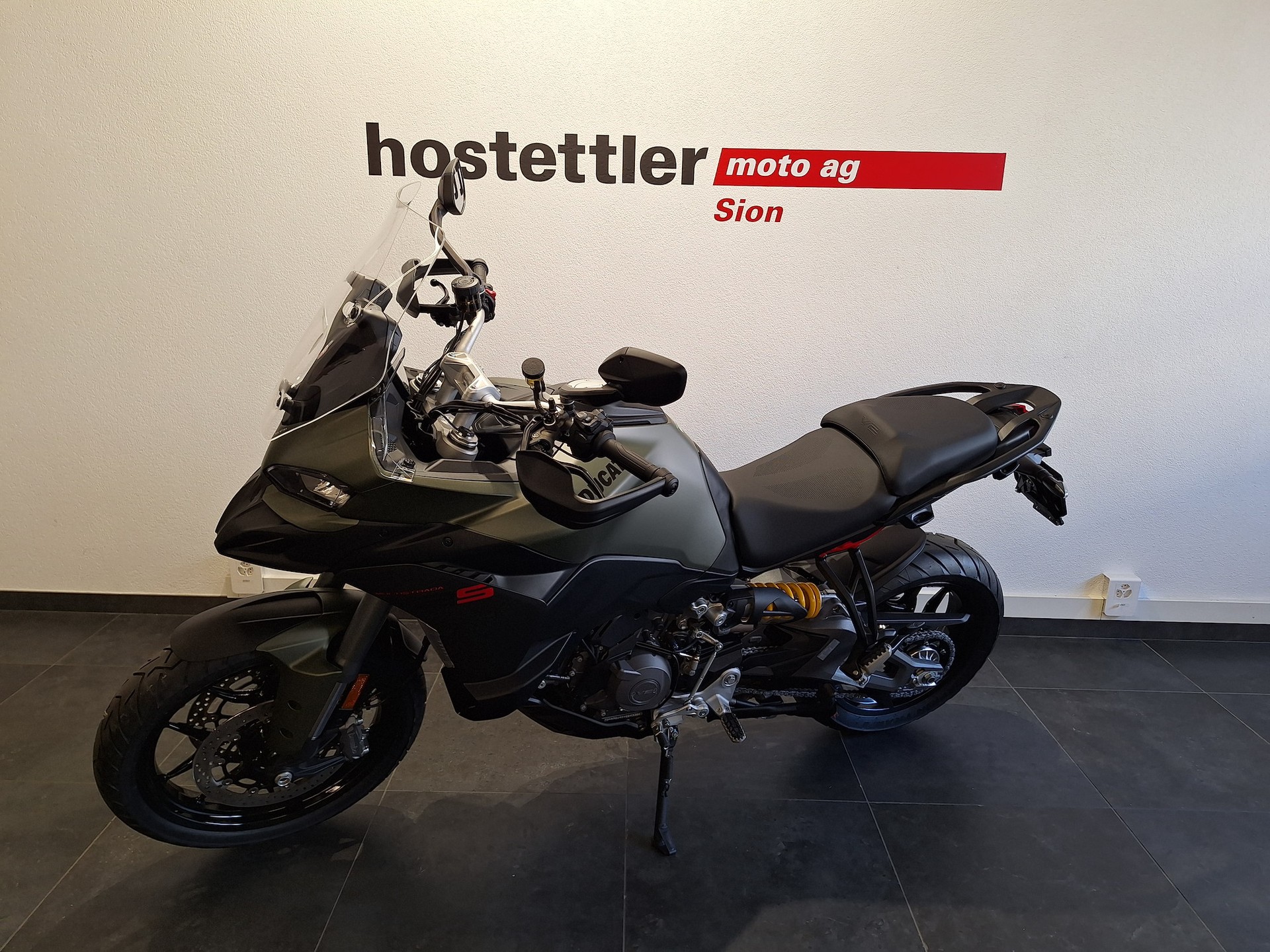 DUCATI Multistrada V2 S-showroom-element-2