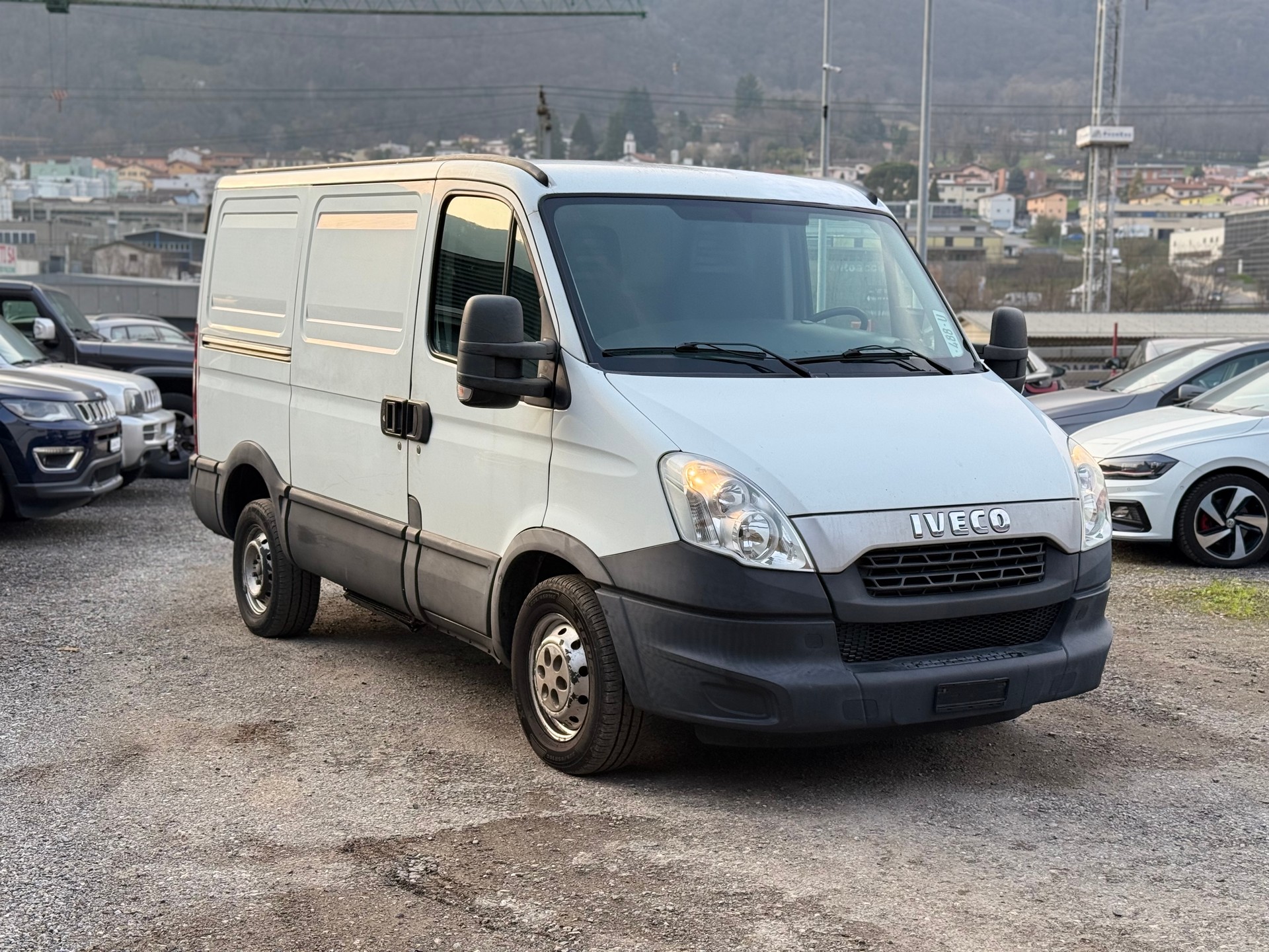 IVECO 35 S 11 CELLA FRIGO-image-3