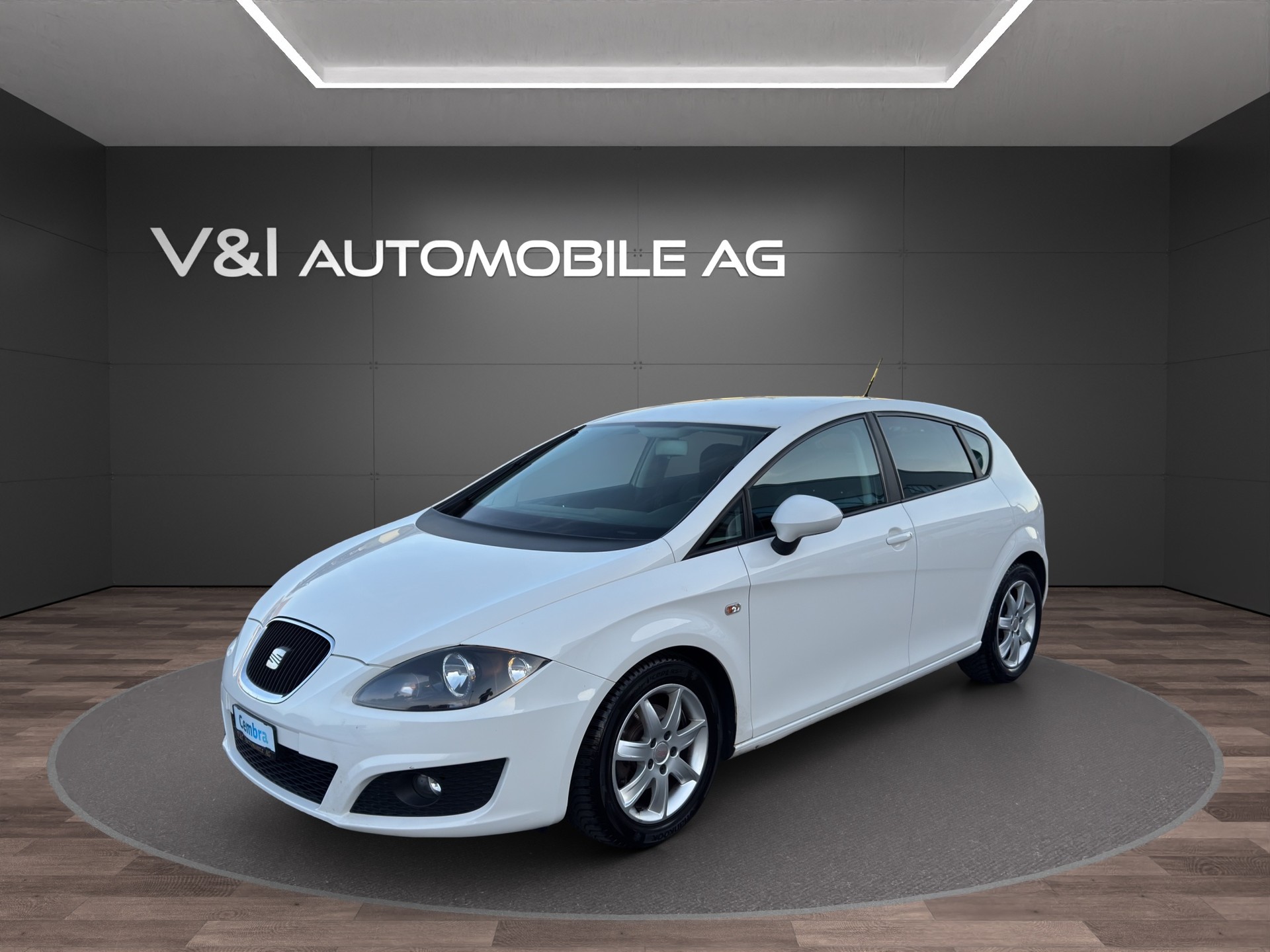 SEAT Leon 1.6 TDI Reference-image-0