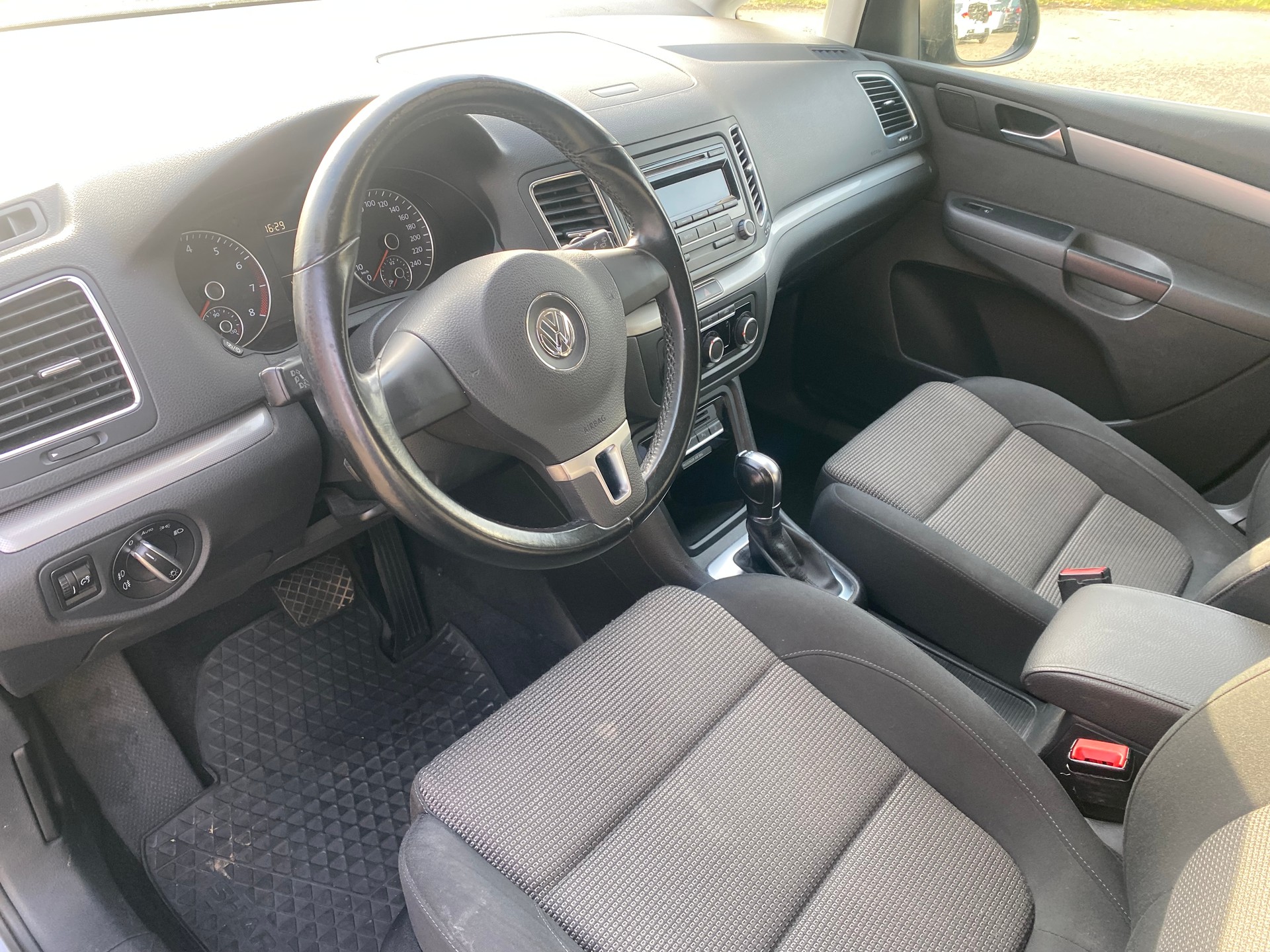 VW Sharan 2.0 TSI Comfortline DSG-image-5