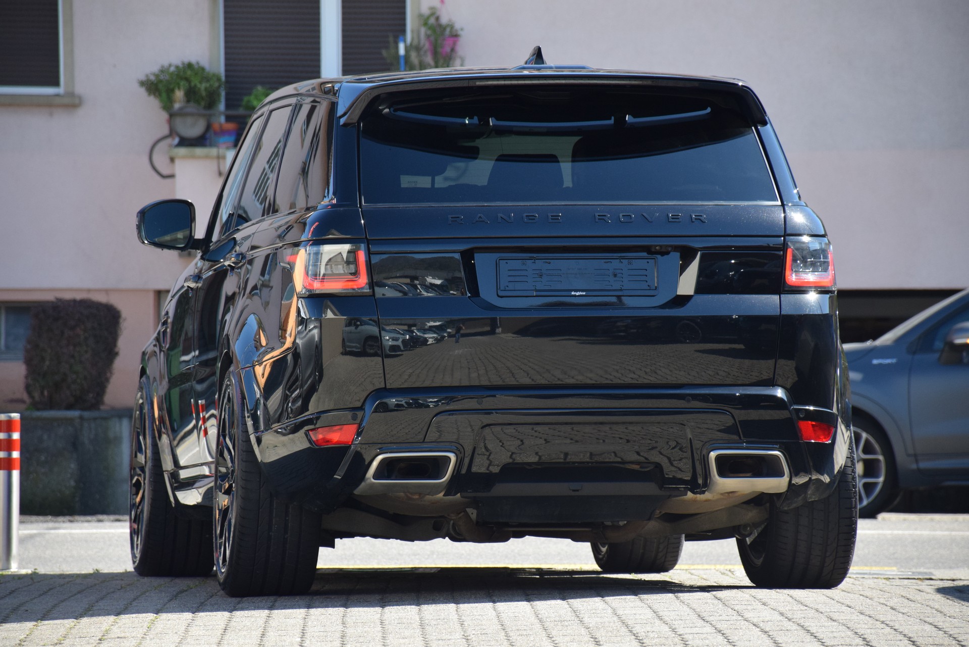 LAND ROVER Range Rover Sport 5.0 V8 P630 S/C HSE Dynamic Automatic-image-8