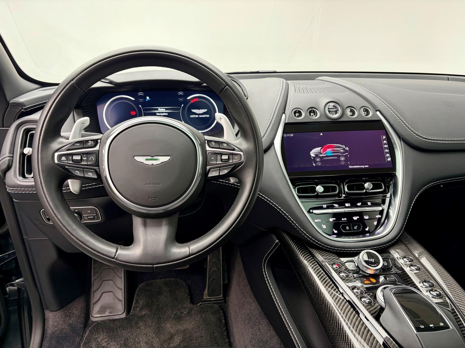 ASTON MARTIN DBX 707 4.0 V8 Bi-Turbo-image-2