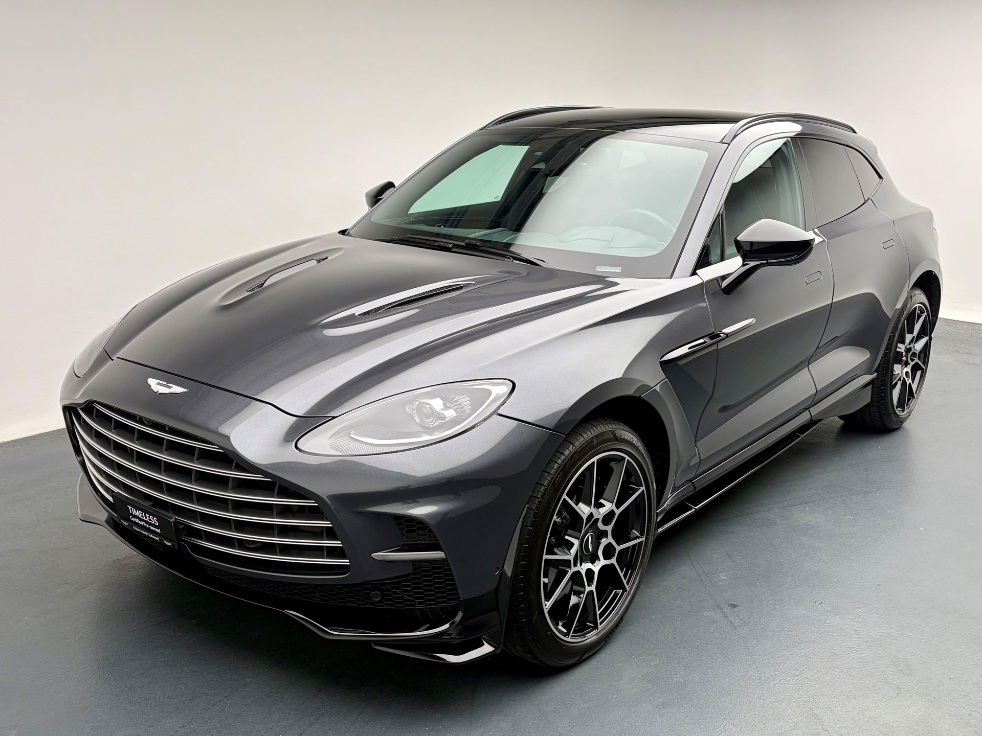 ASTON MARTIN DBX 707 4.0 V8 Bi-Turbo-image-0