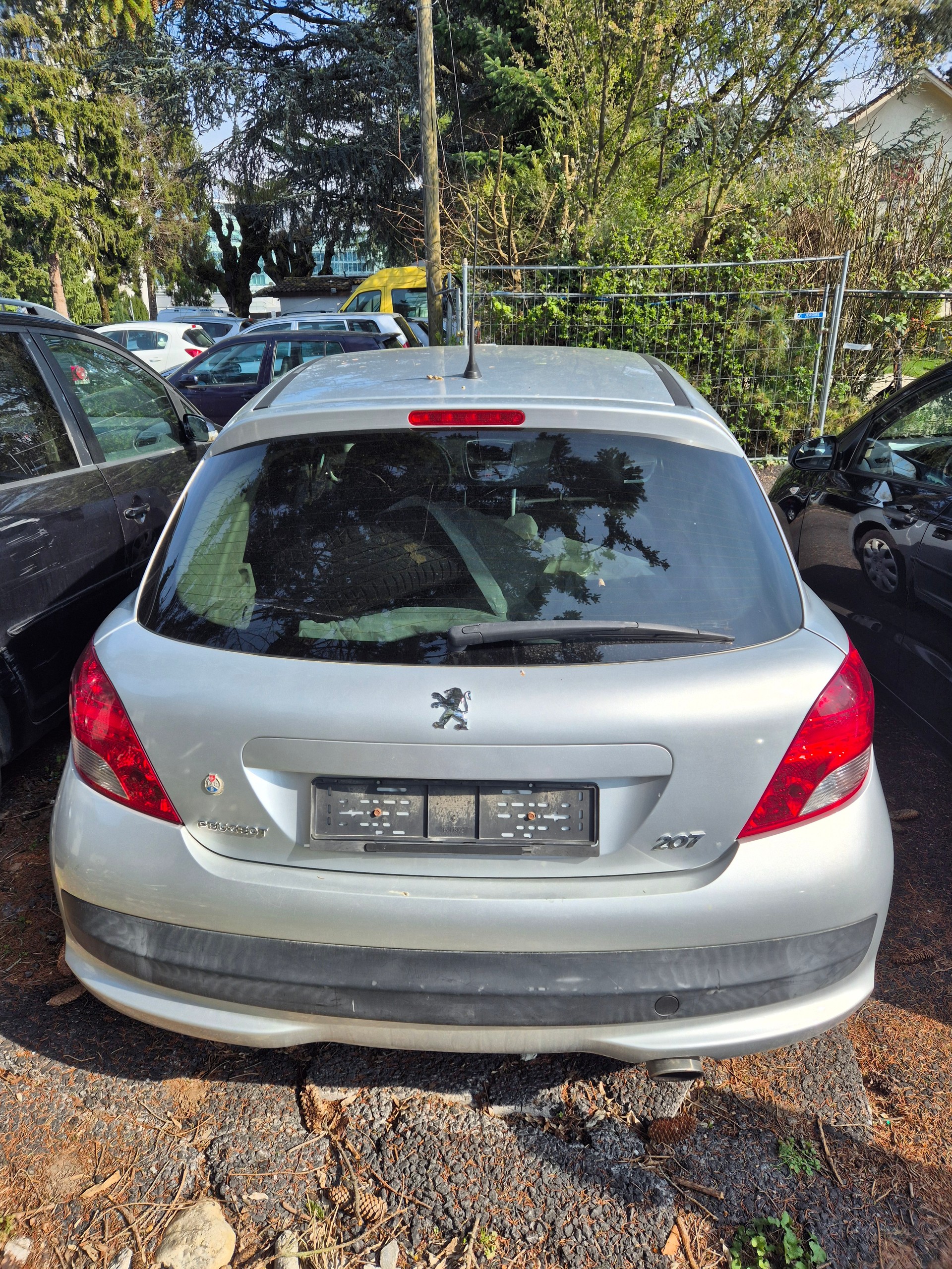 PEUGEOT 207 1.6 16V Lion Edition Automatic-image-3