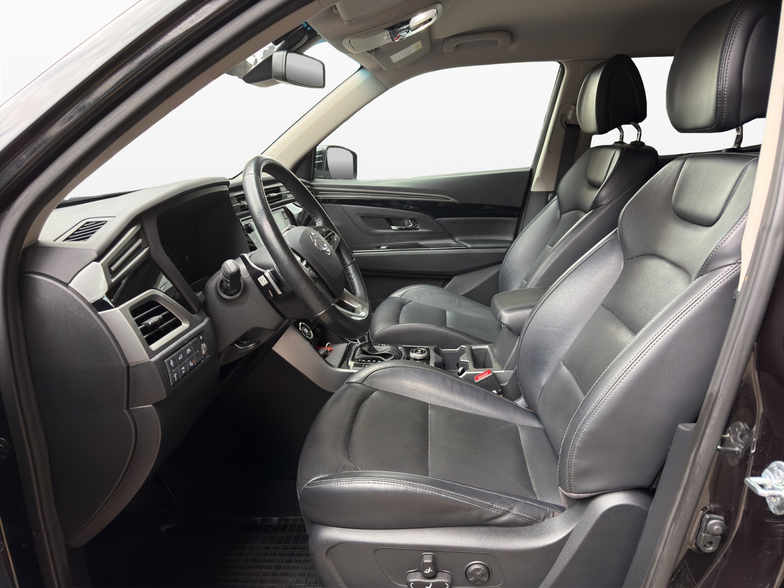 KGM-SsangYong Korando 1.5 T GDI Sapphire 4WD Automat-image-8