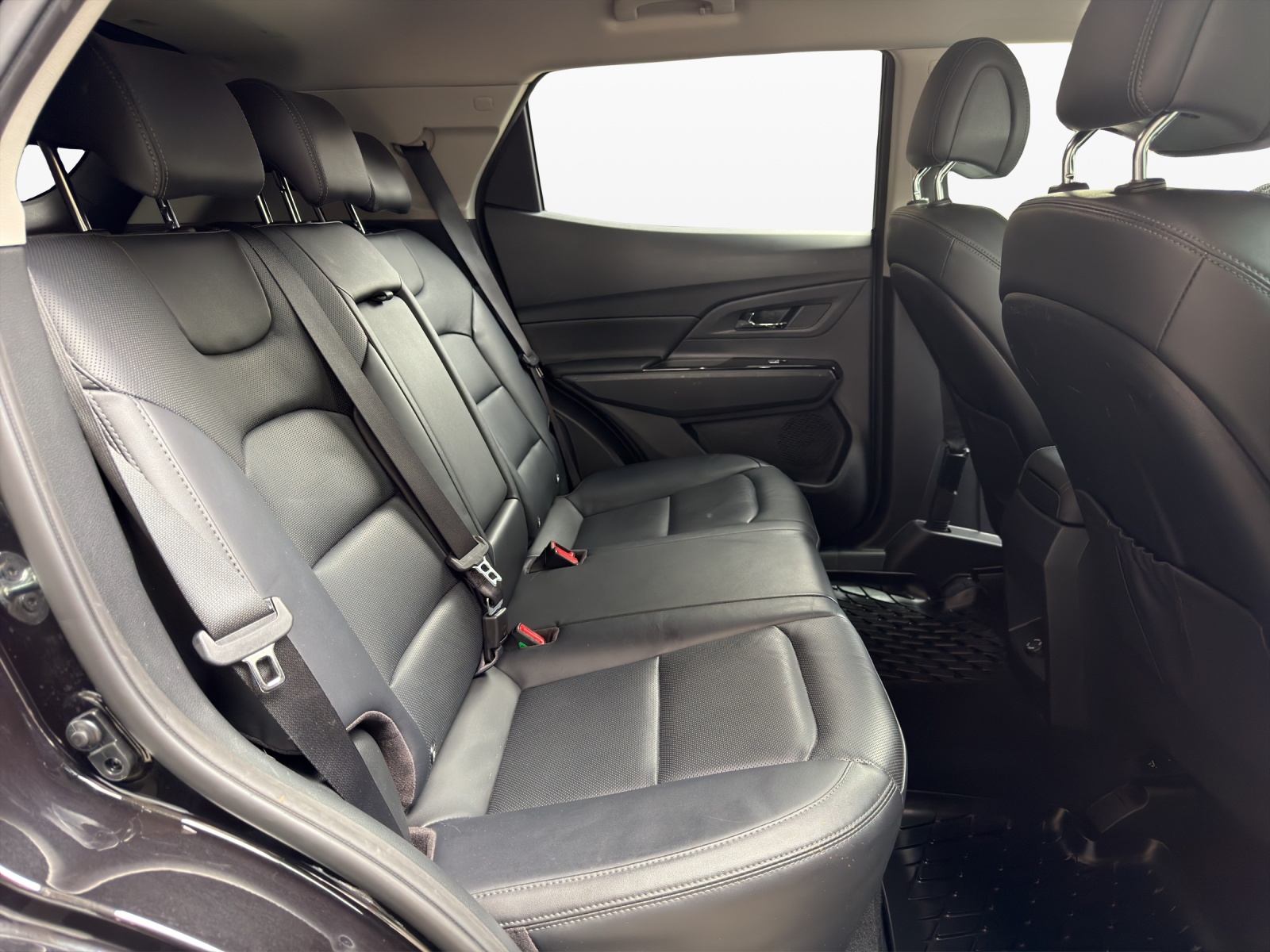 KGM-SsangYong Korando 1.5 T GDI Sapphire 4WD Automat-image-18