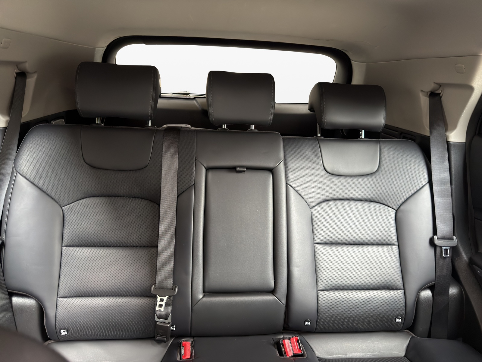 KGM-SsangYong Korando 1.5 T GDI Sapphire 4WD Automat-image-17