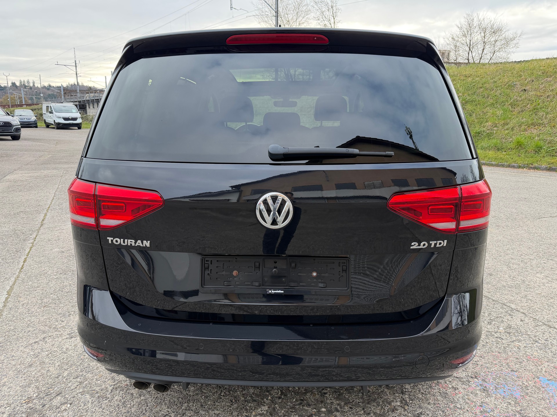 VW Touran 2.0 TDI BlueMotion Technology Highline DSG-image-3