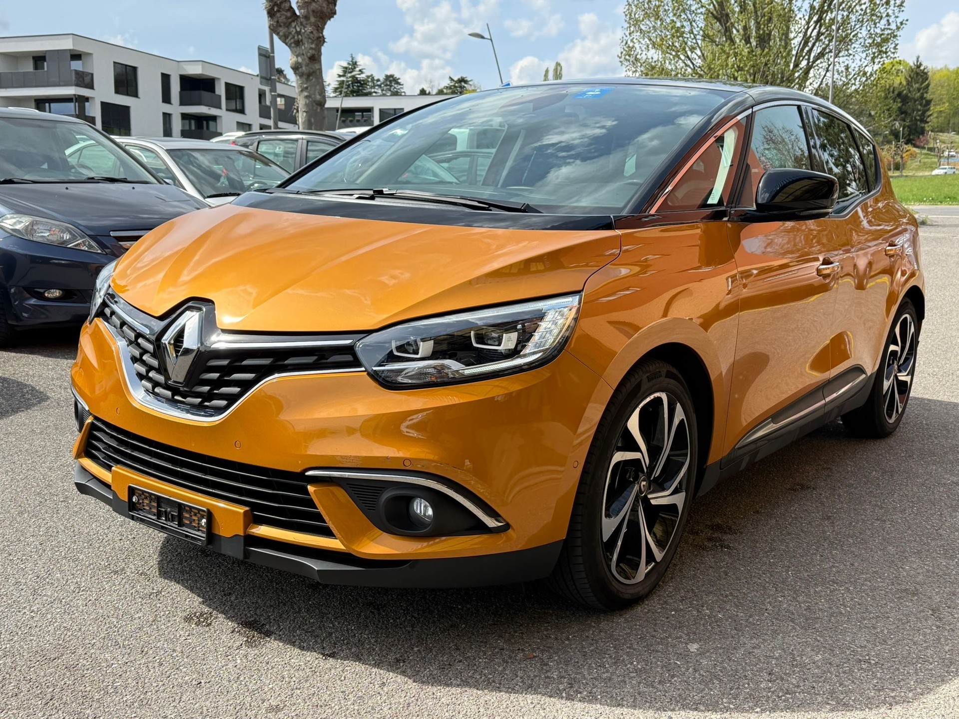 RENAULT Scénic 1.3 16V Turbo Intens EDC-image-1