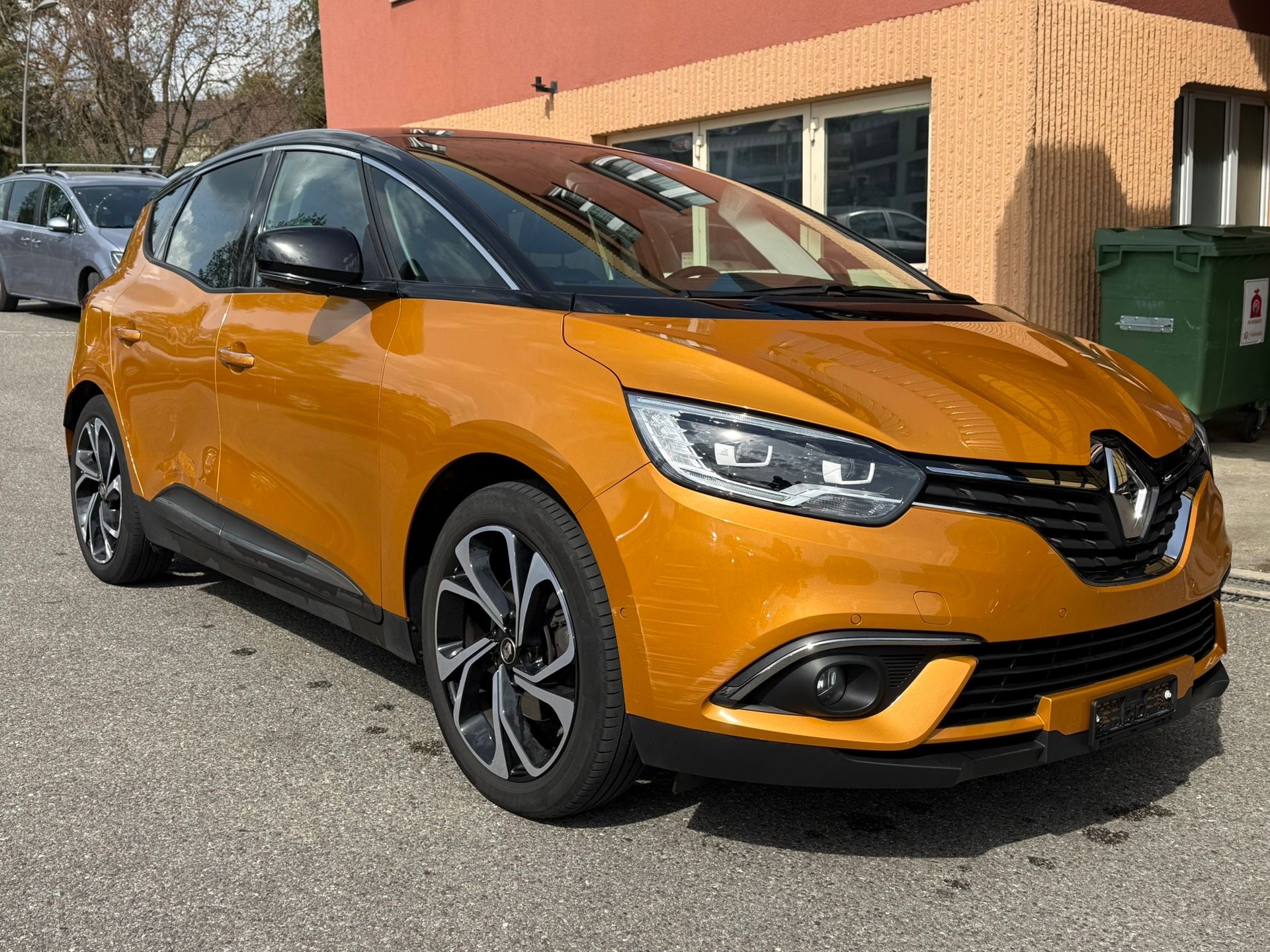 RENAULT Scénic 1.3 16V Turbo Intens EDC-image-5