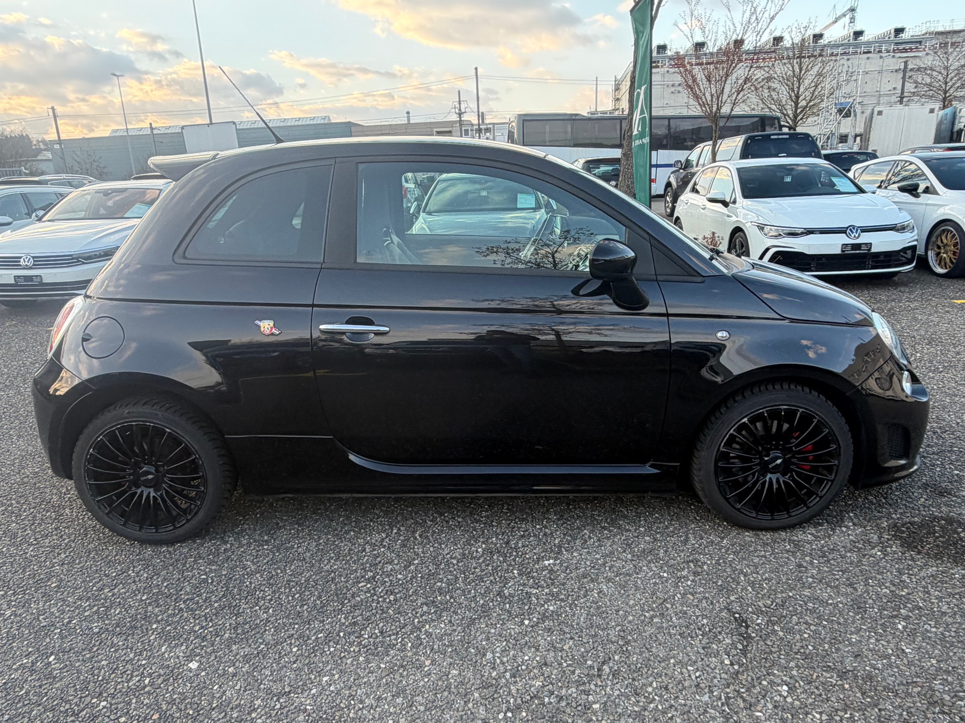 FIAT 500 1.4 16V Turbo Abarth-image-3