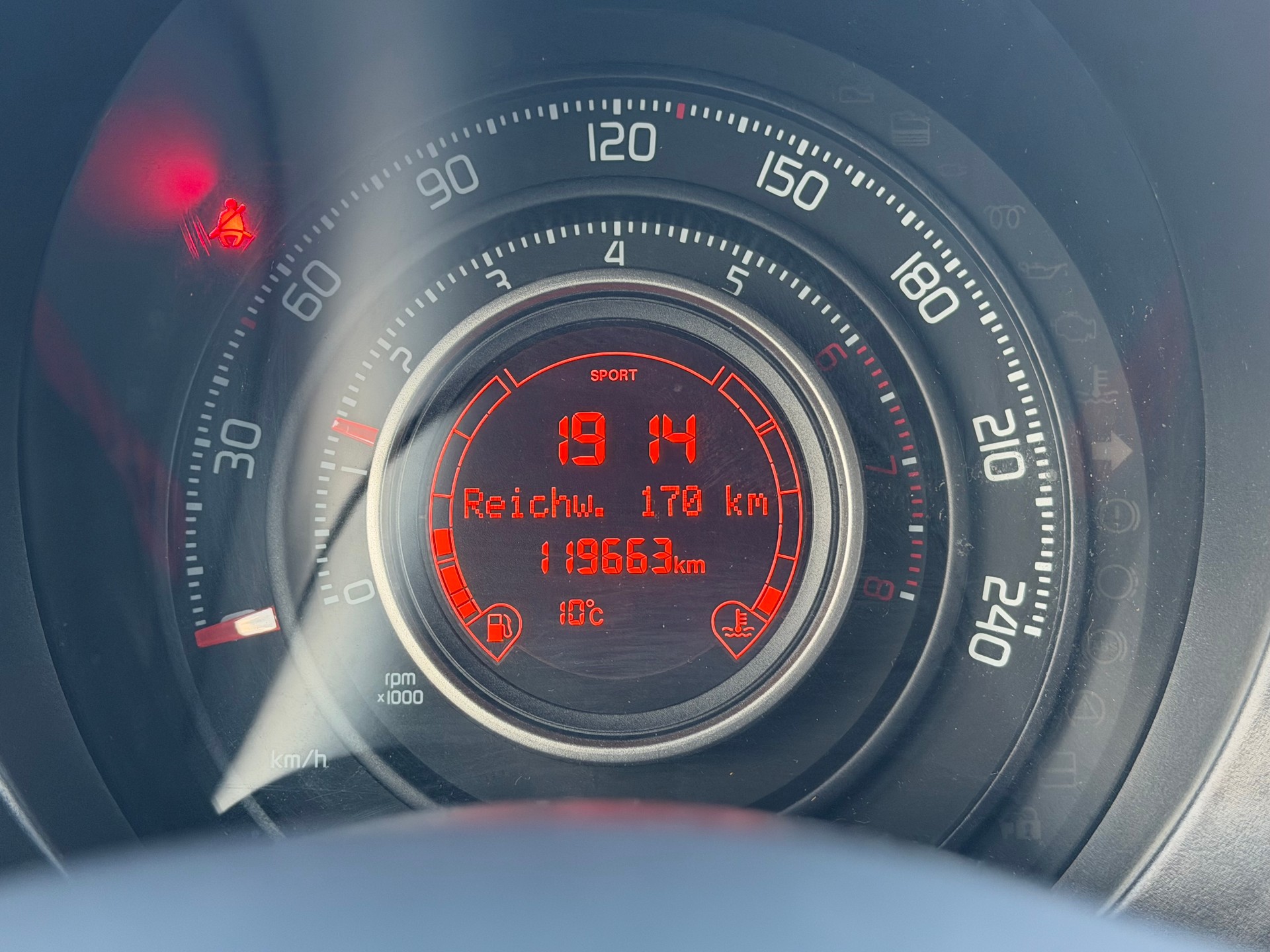 FIAT 500 1.4 16V Turbo Abarth-image-15