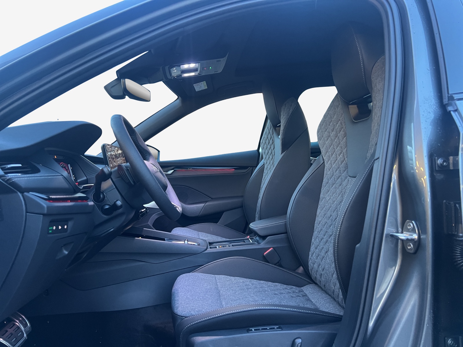 SKODA Octavia Combi 2.0 TSI DSG Sport Line 4x4-image-7