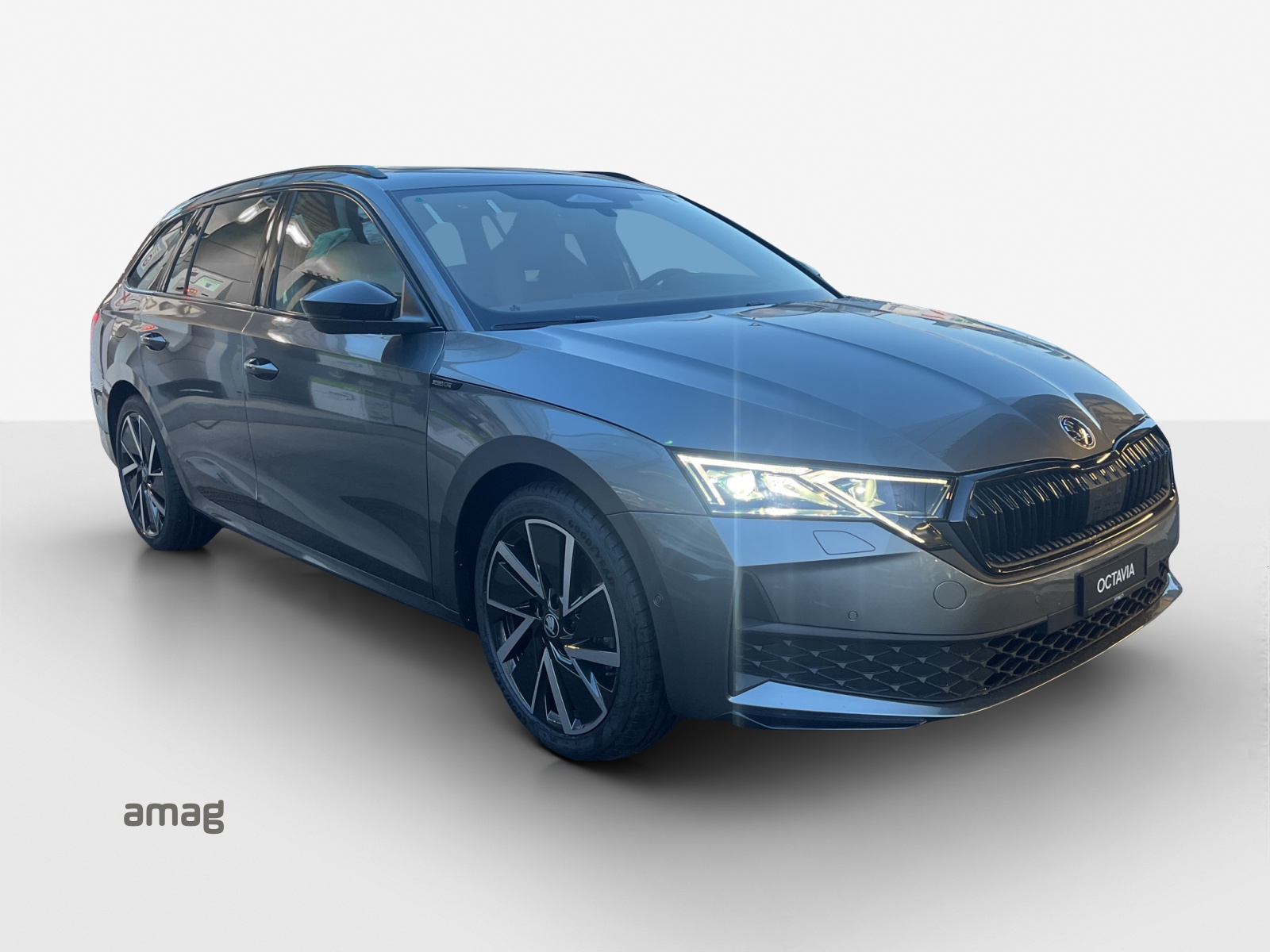 SKODA Octavia Combi 2.0 TSI DSG Sport Line 4x4-image-5