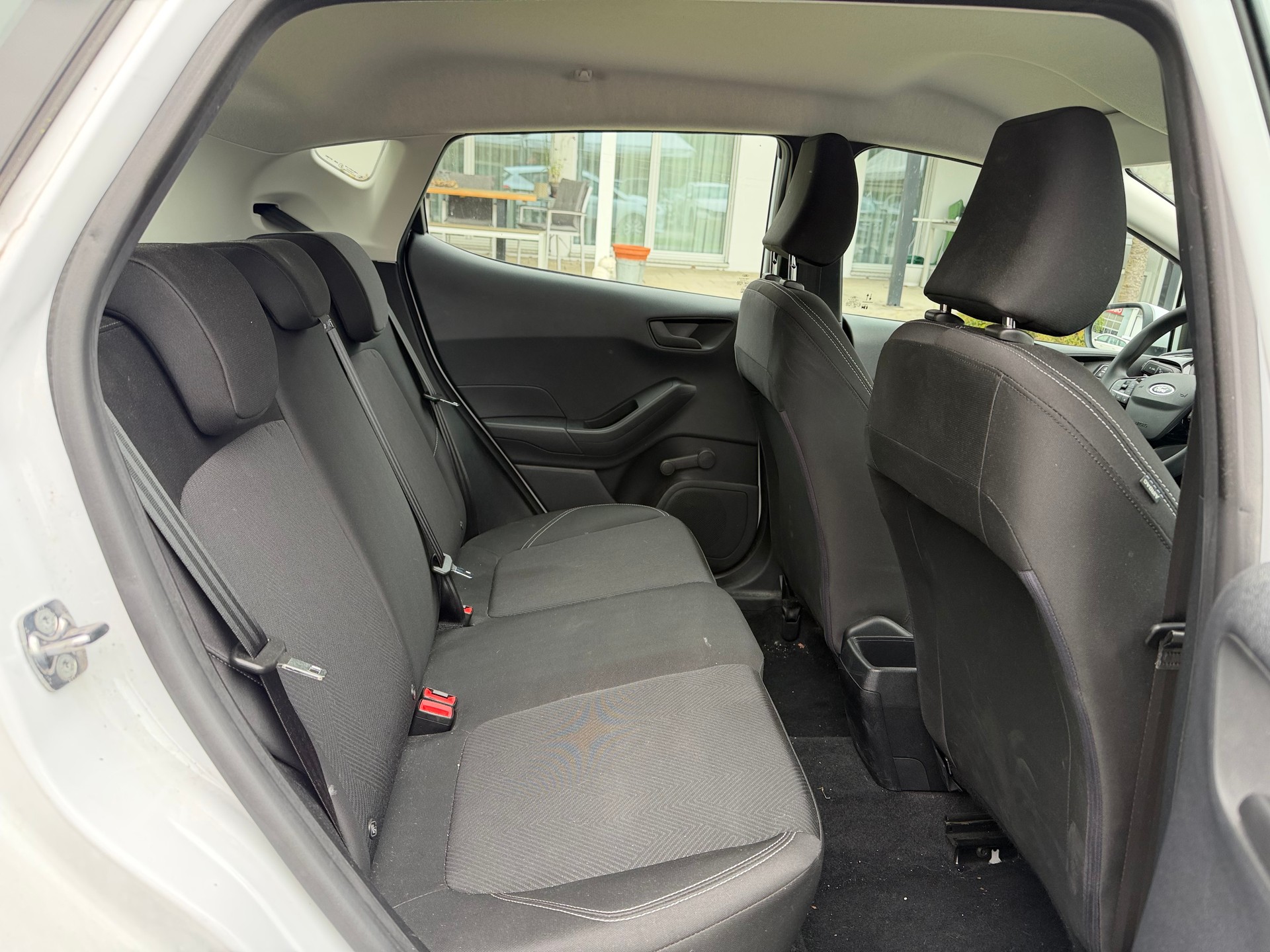 FORD Fiesta 1.0 SCTi Cool & Connect-image-12