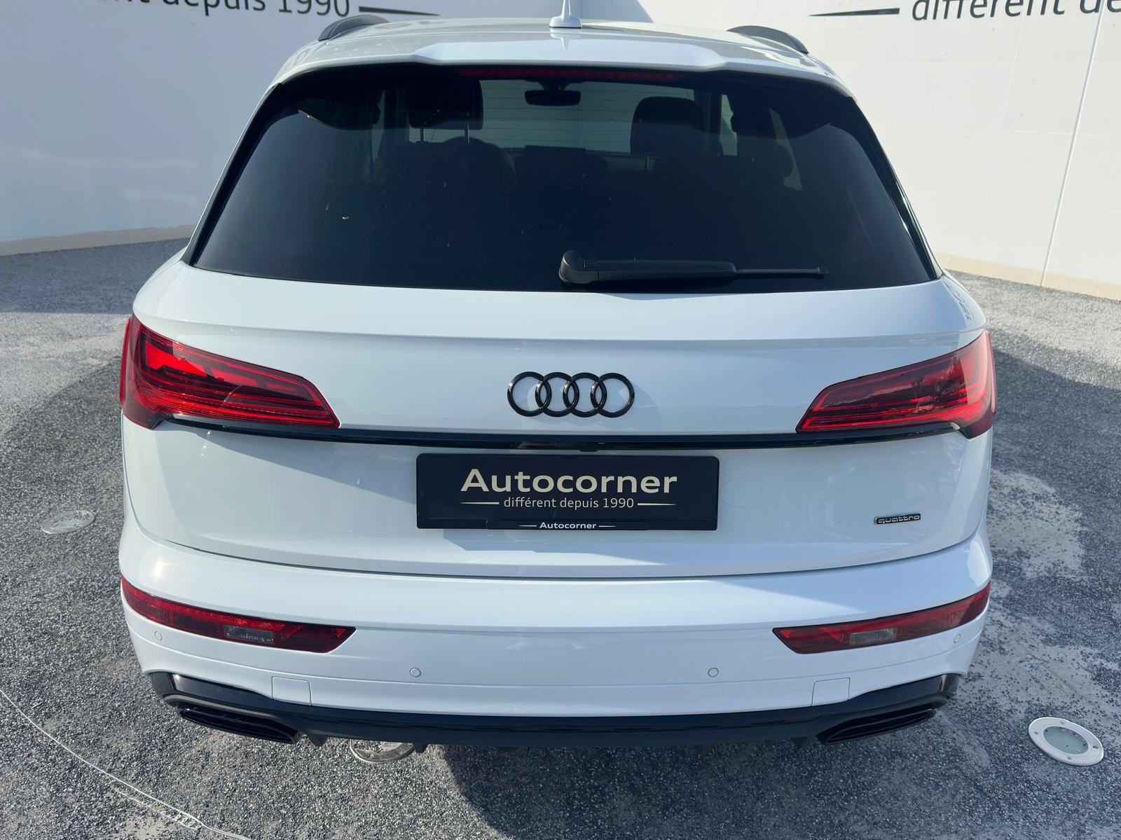 AUDI Q5 40 TDI Black Edition quattro S-tronic-image-4