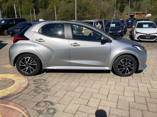 TOYOTA Yaris 1.5 Trend e-CVT-image-3