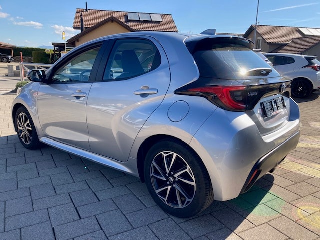 TOYOTA Yaris 1.5 Trend e-CVT-image-7
