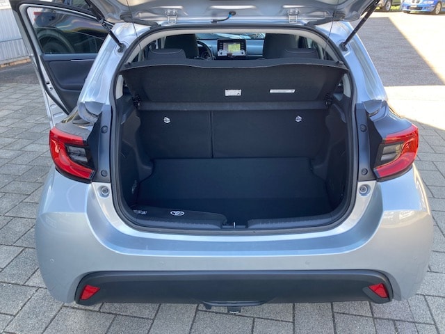 TOYOTA Yaris 1.5 Trend e-CVT-image-6