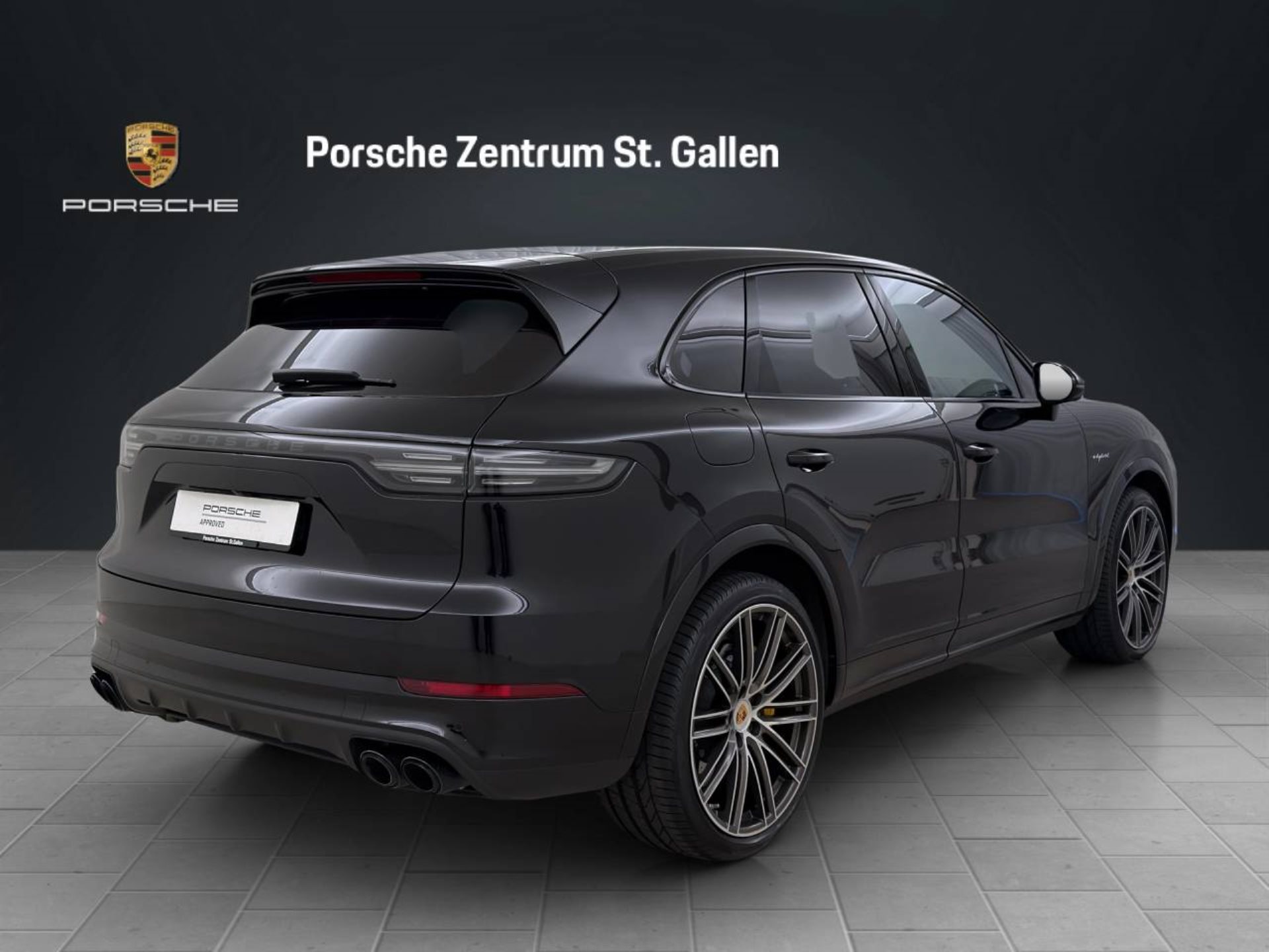 PORSCHE Cayenne Turbo S E-Hybrid-image-2