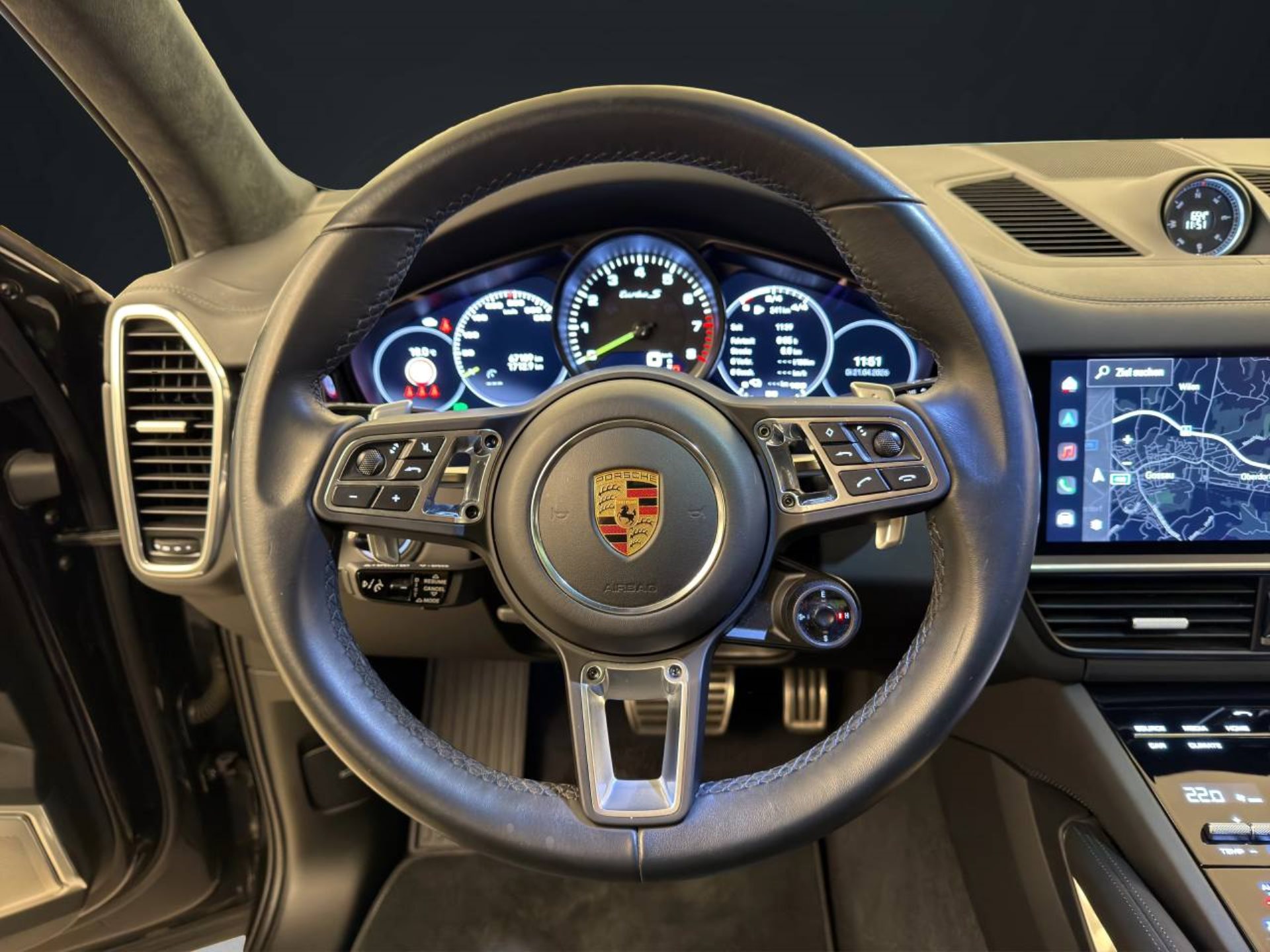 PORSCHE Cayenne Turbo S E-Hybrid-image-13
