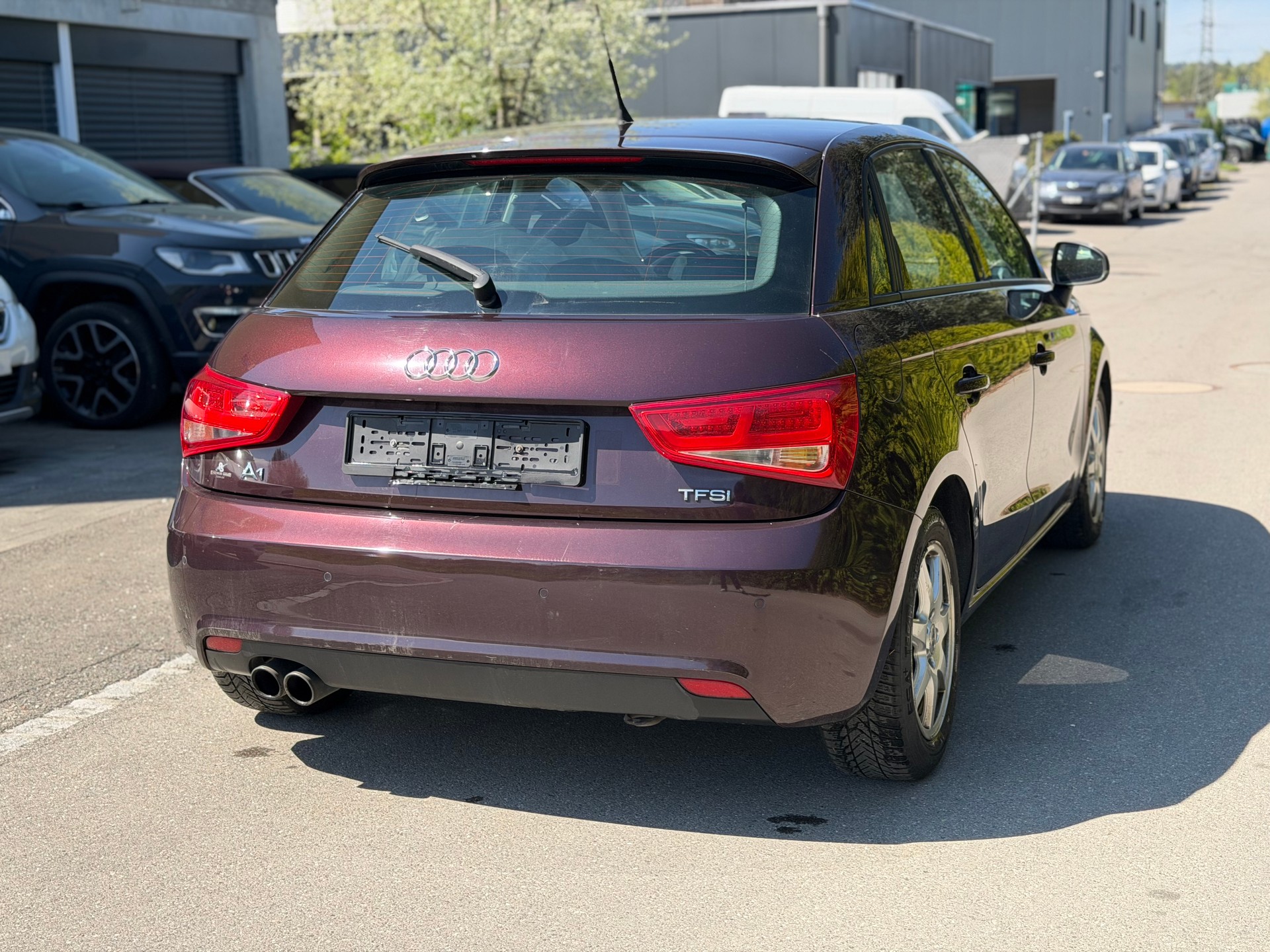 AUDI A1 Sportback 1.4 TFSI Ambition S-tronic-image-4