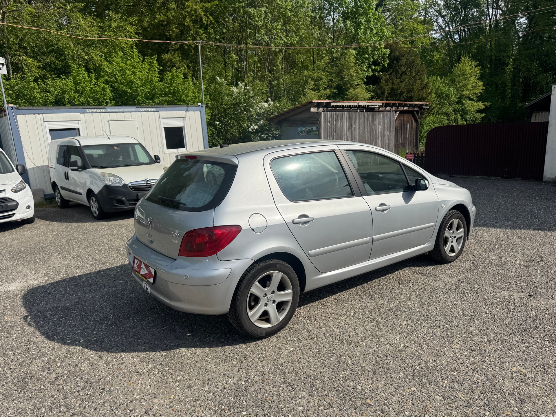 PEUGEOT 307 2.0 16V XS-image-4