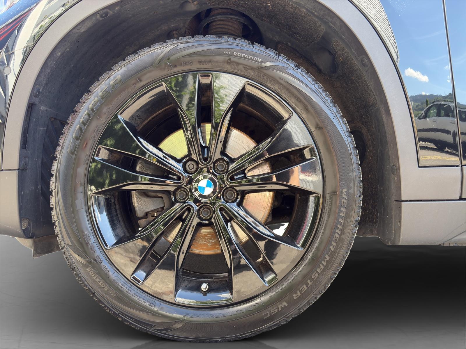 BMW X1 18d xDrive-image-8
