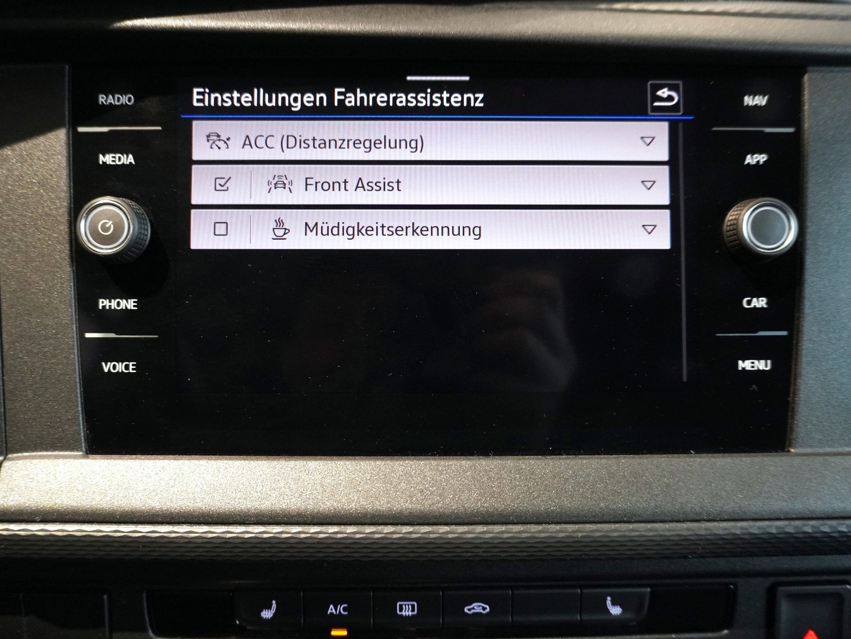 VW T6.1 Camper 2.0 TDI DSG 4Motion-image-22