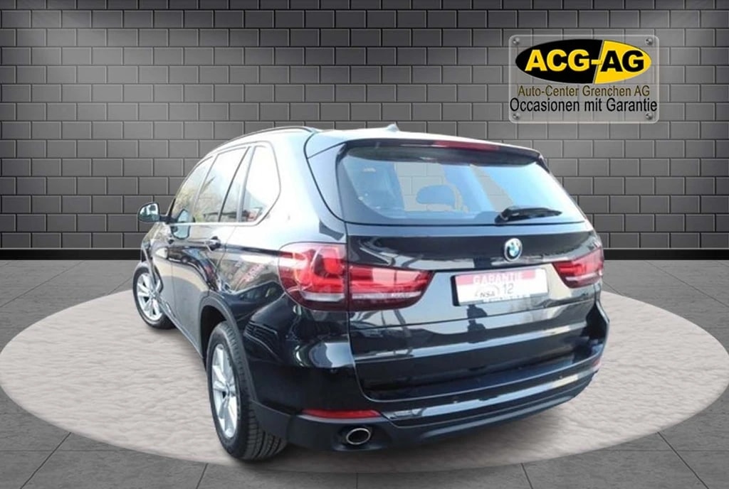BMW X5 xDrive 30d Steptronic ** 7-Plätzer Voll-Leder Ausstattung ** Gr.Navi ** Xenon **-image-5