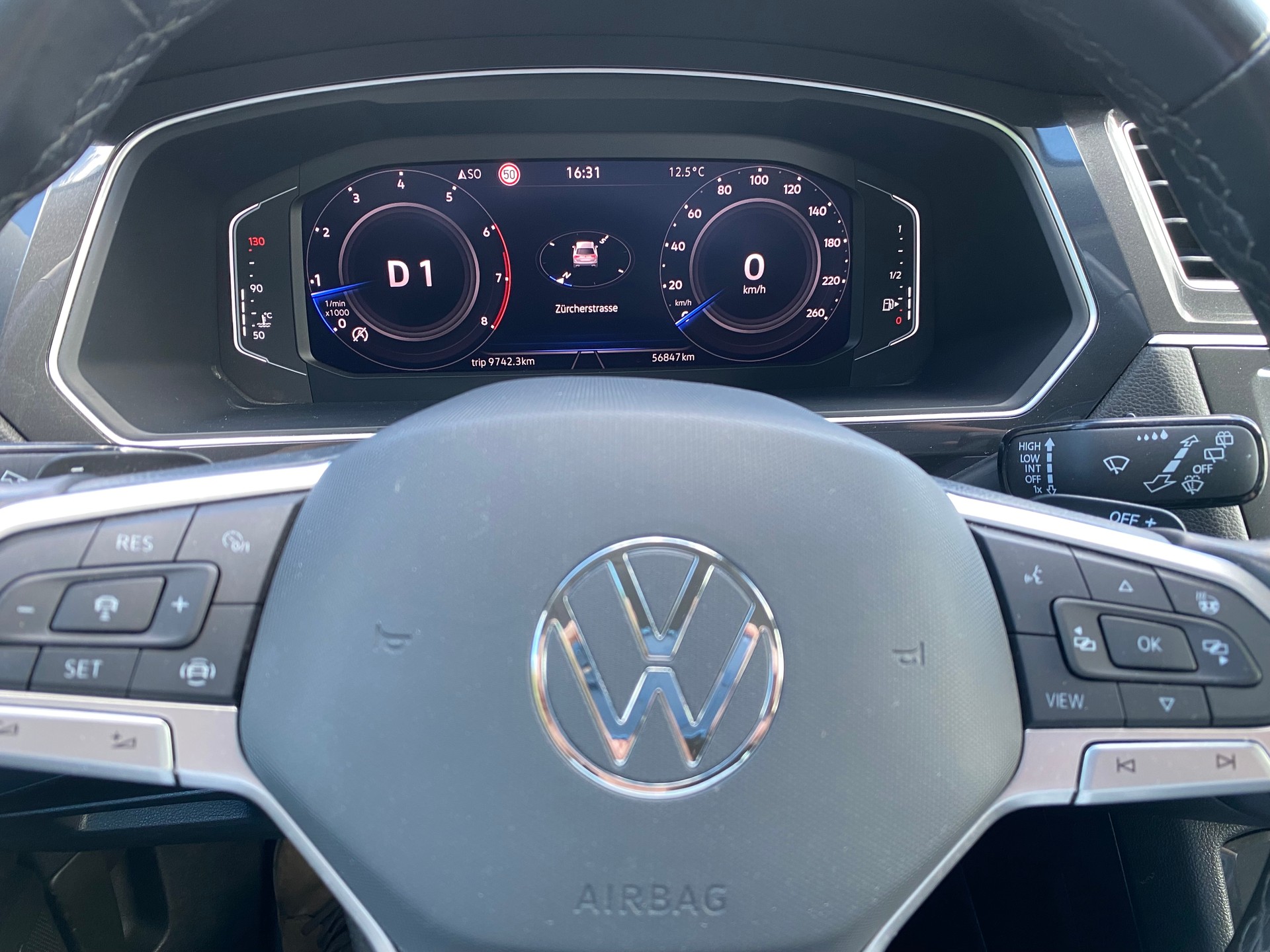 VW Tiguan Allspace 1.5 TSI Life DSG-image-11