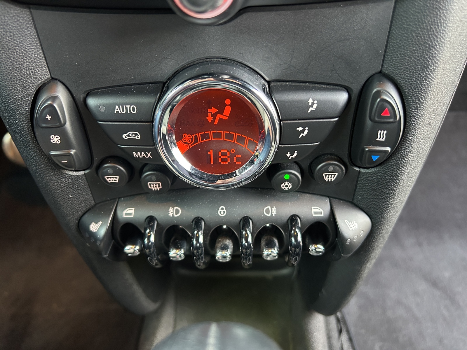 MINI Cooper S John Works Steptronic-image-10