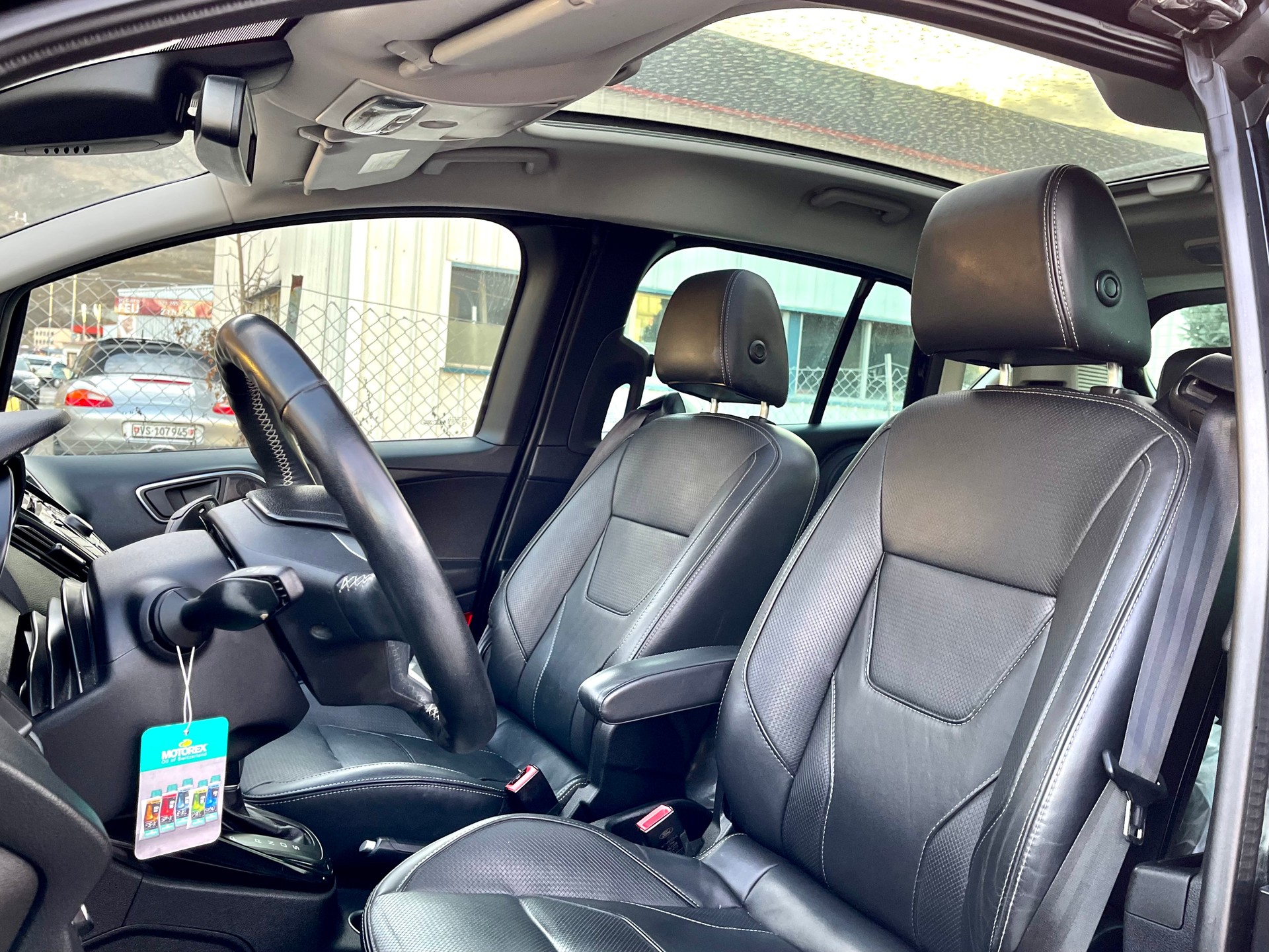 FORD B-Max 1.6 Ti-VCT Titanium PowerShift-image-6