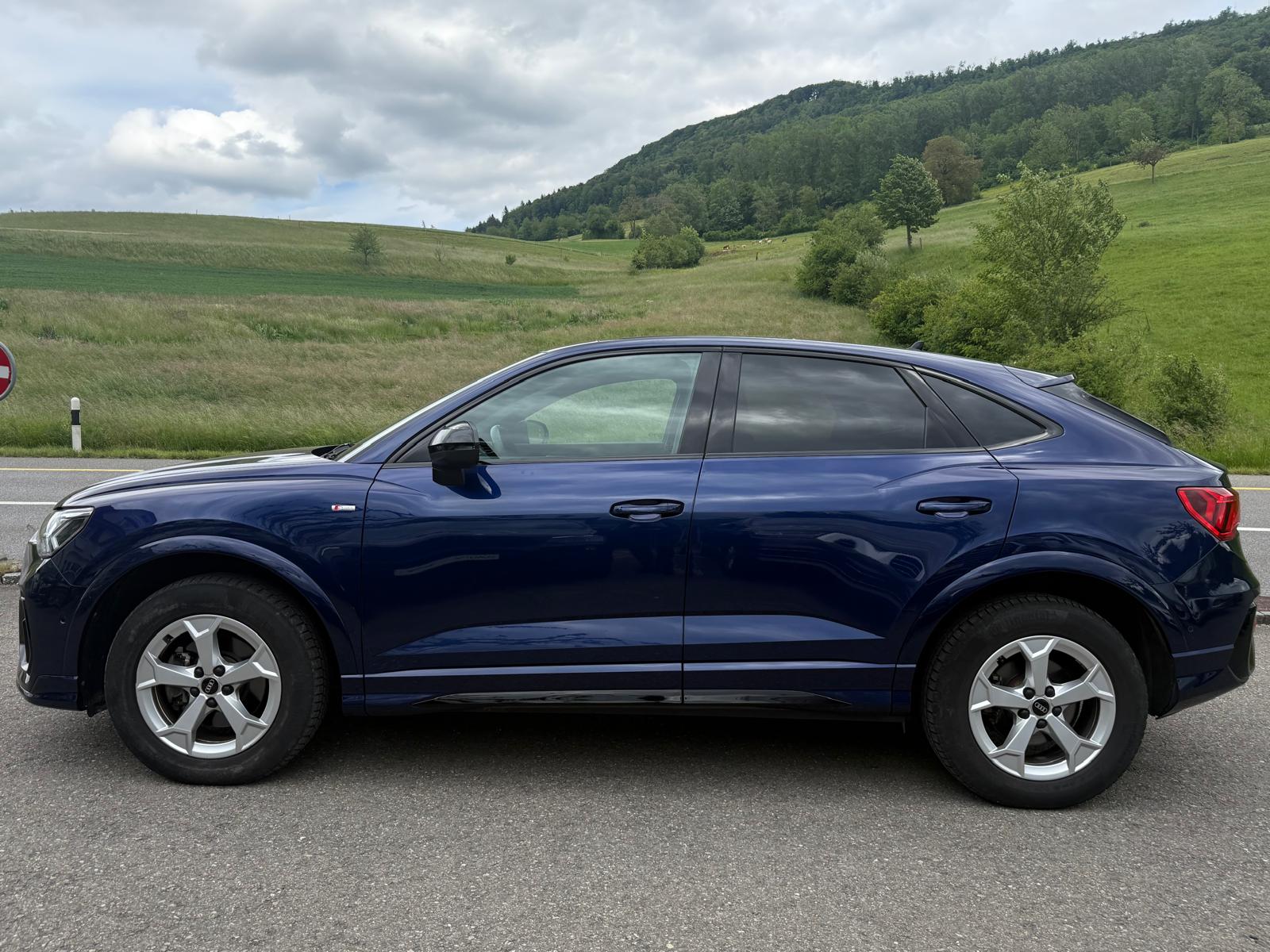 AUDI Q3 Sportback 35 TFSI S line Attraction S-tronic-showroom-element-2