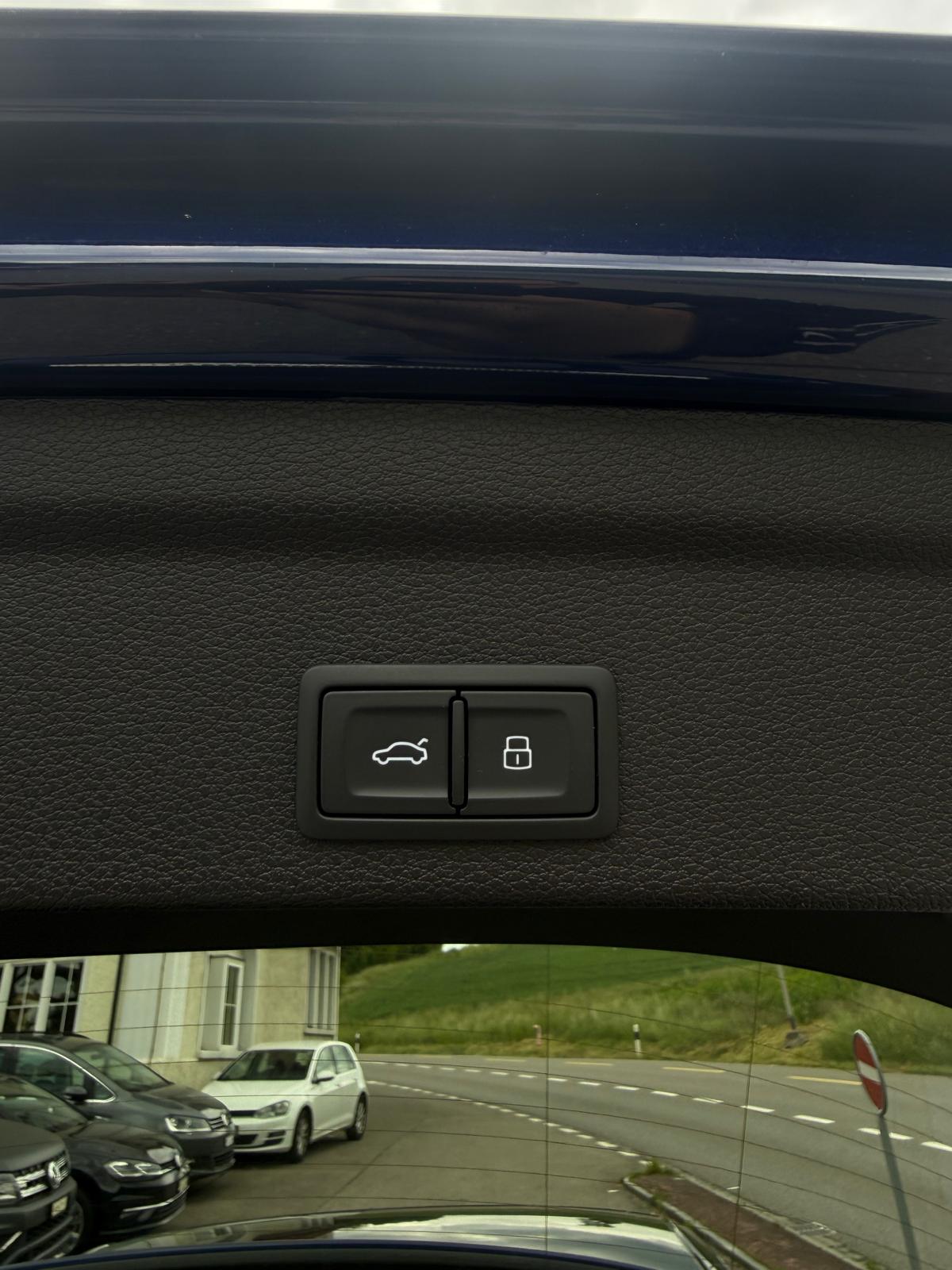 AUDI Q3 Sportback 35 TFSI S line Attraction S-tronic-image-23