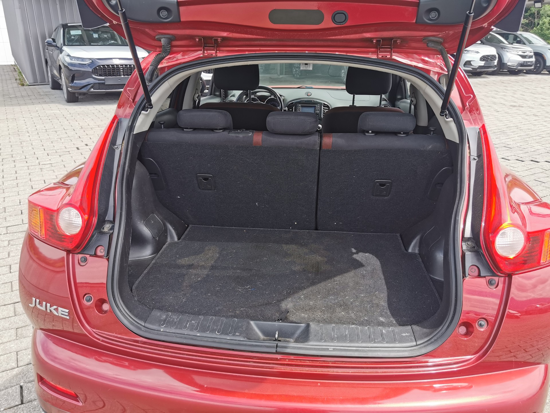 NISSAN Juke 1.6 DIG-T tekna 4x4-image-5