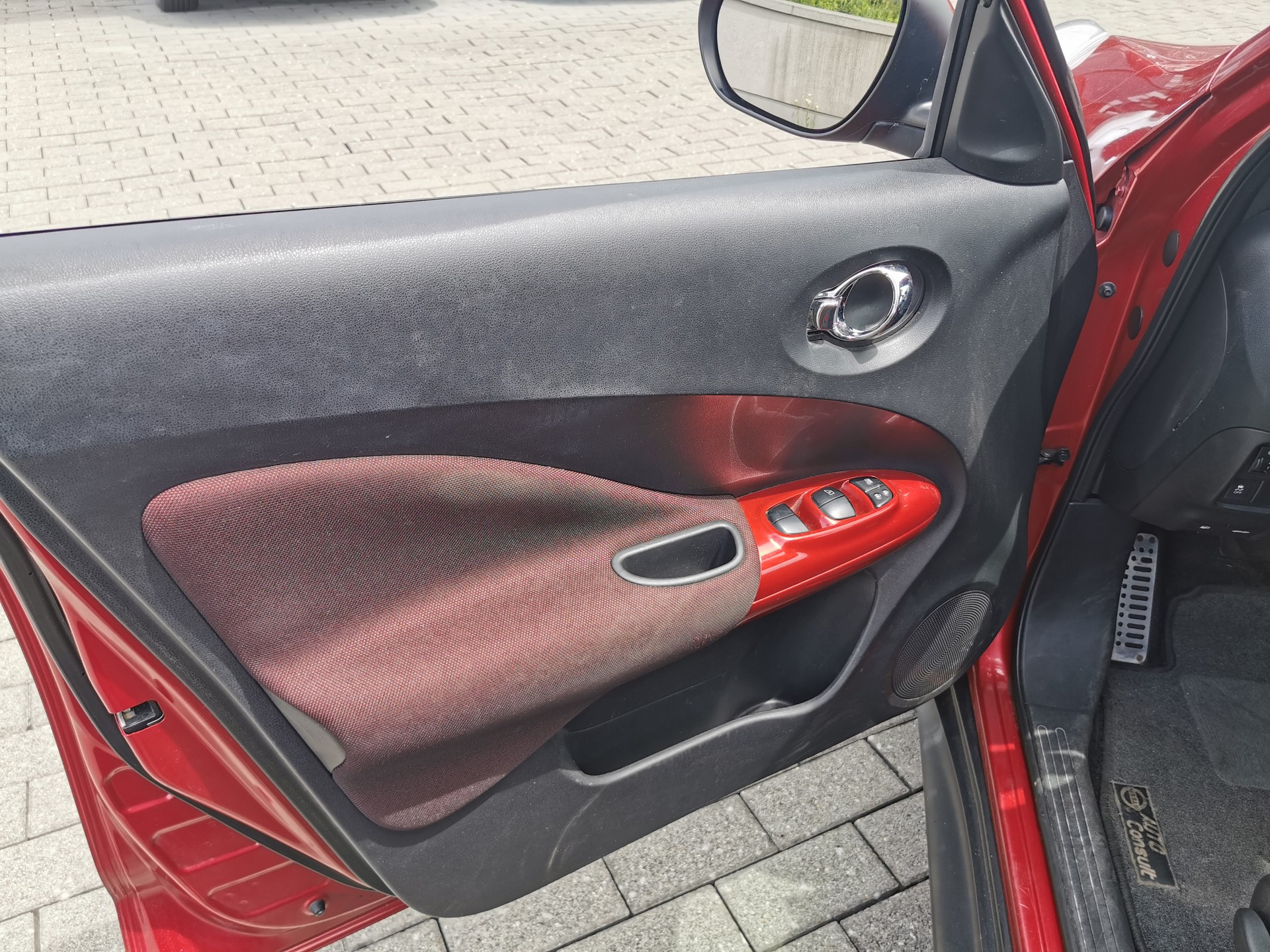 NISSAN Juke 1.6 DIG-T tekna 4x4-image-7
