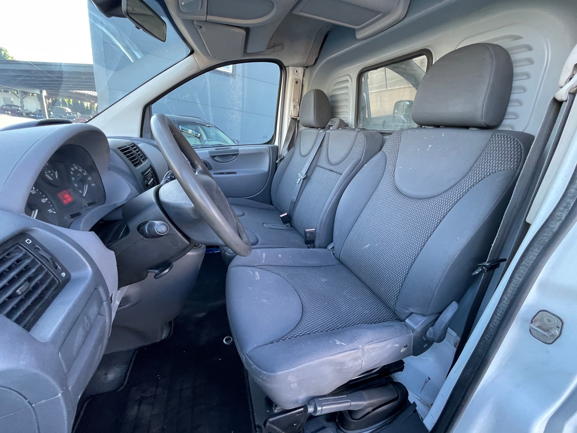 CITROEN Jumpy 2.0 HDi 12 L2H1-image-9