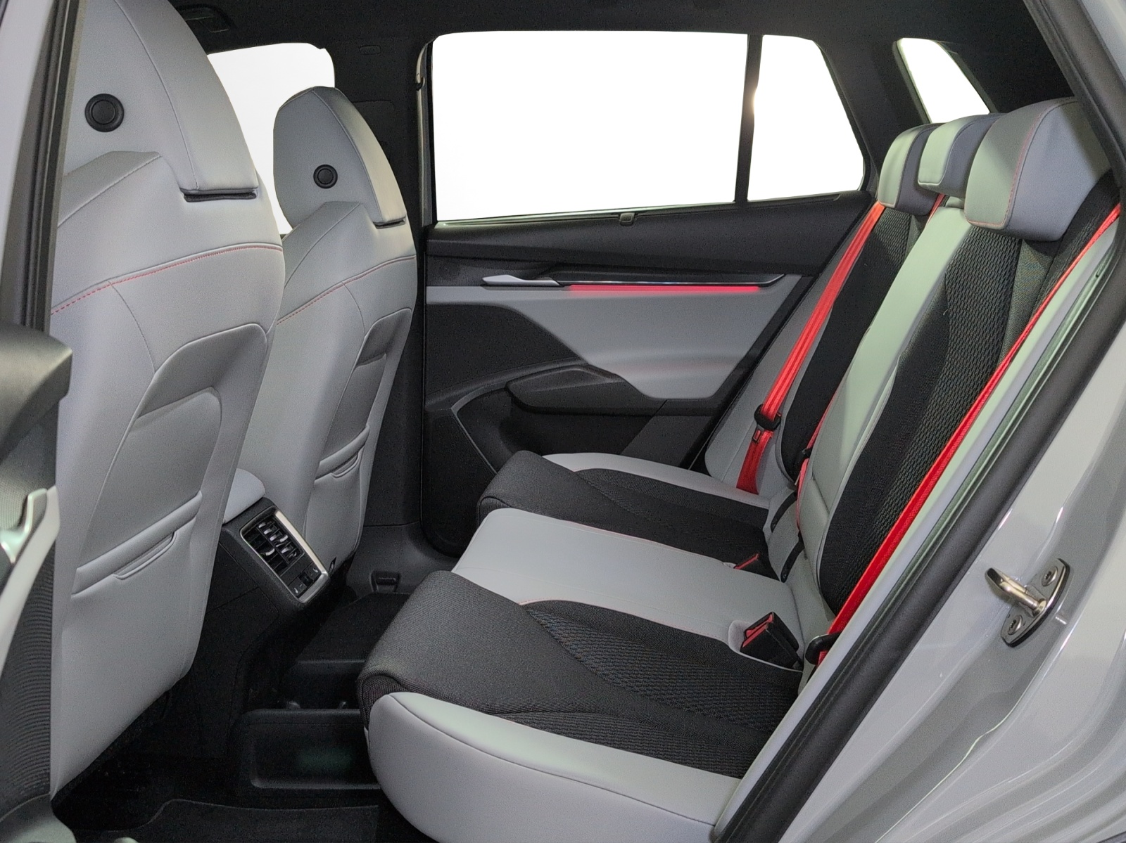 SKODA Elroq 85-image-7